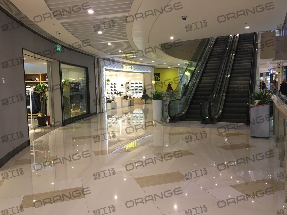 北京金隅嘉品mall-室内二楼东侧东南侧环廊扶梯南2