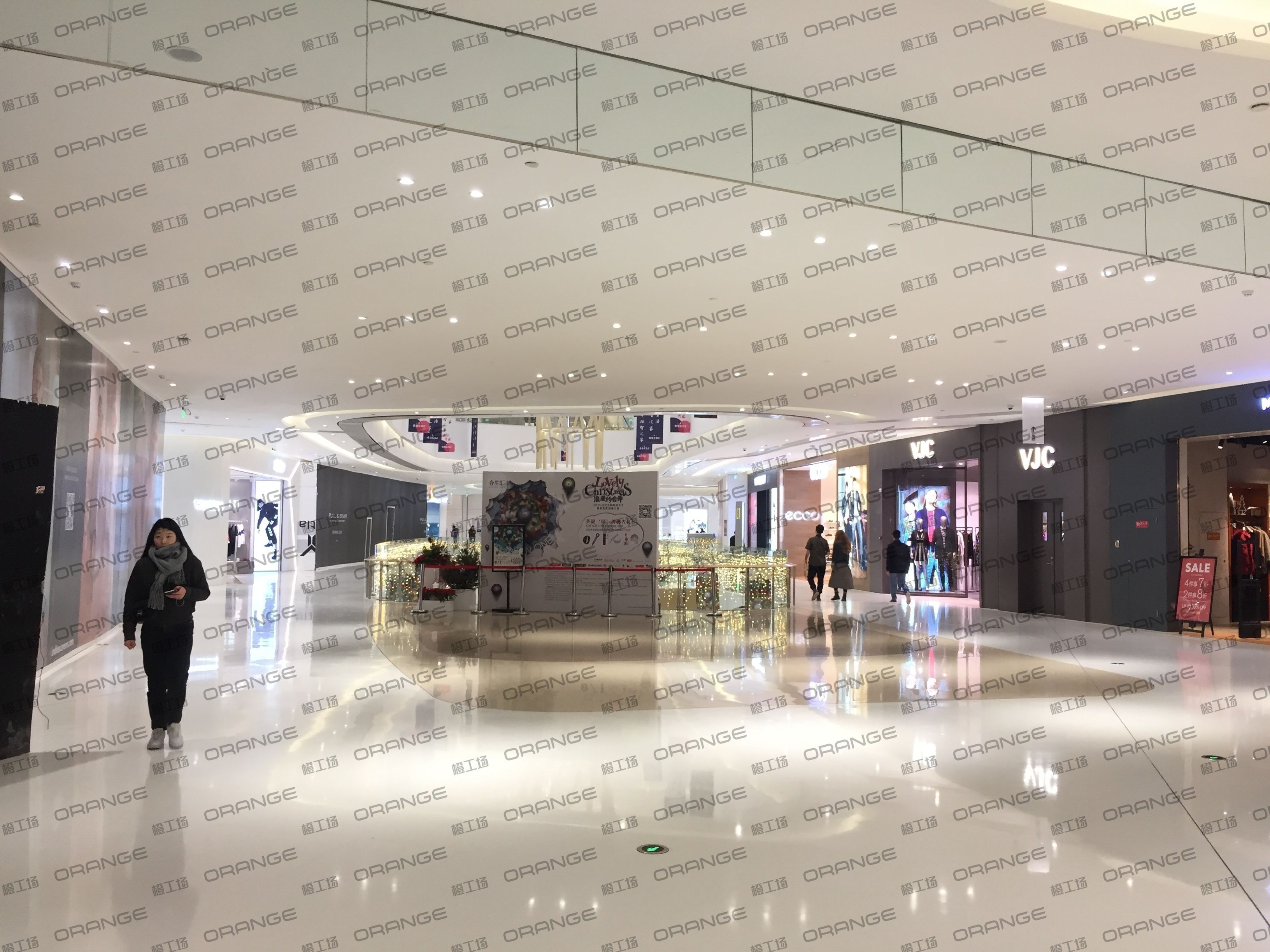 北京合生汇-室内一层中庭东北侧环廊间3