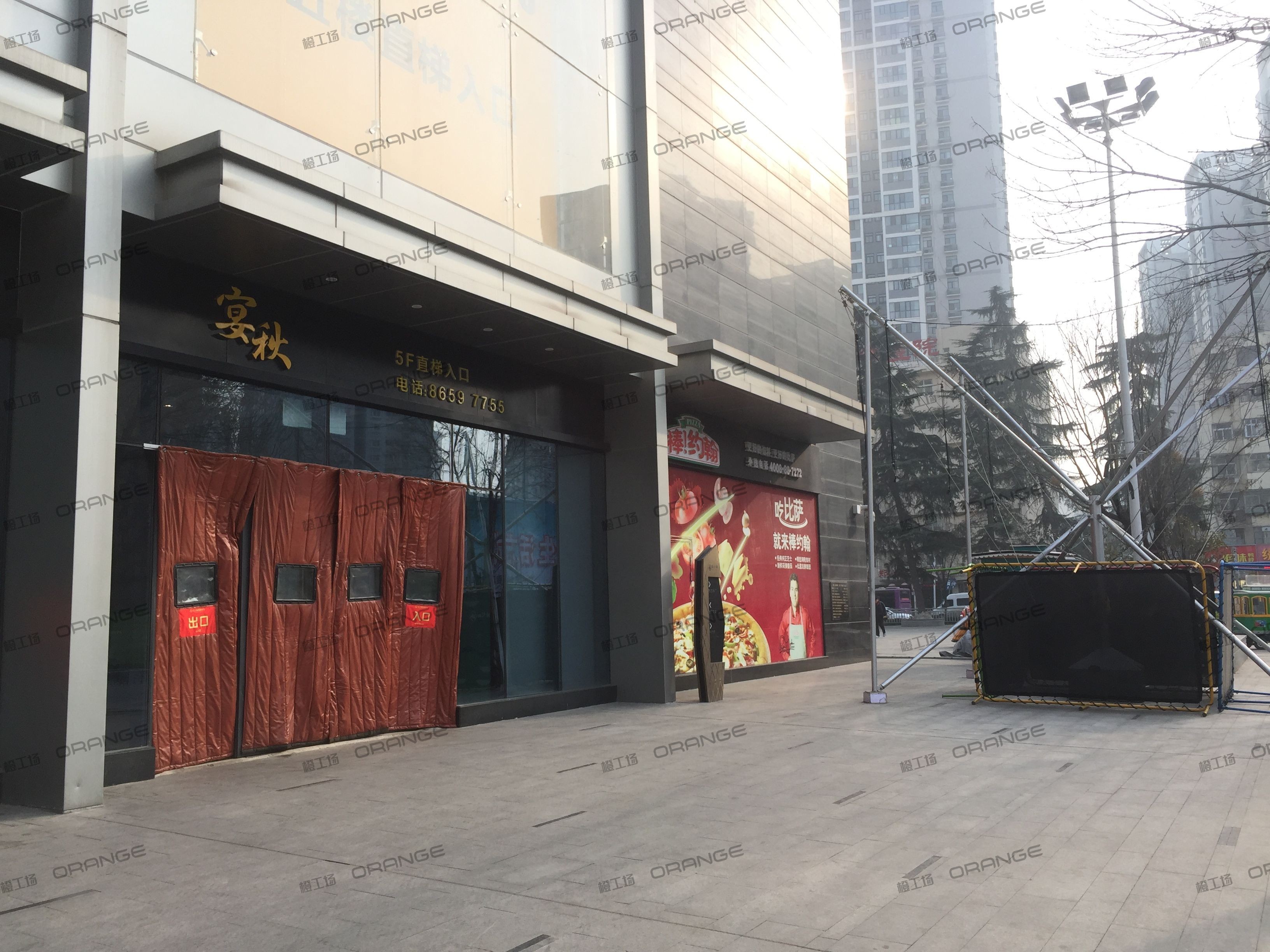 郑州锦艺城C区-室外西门前2