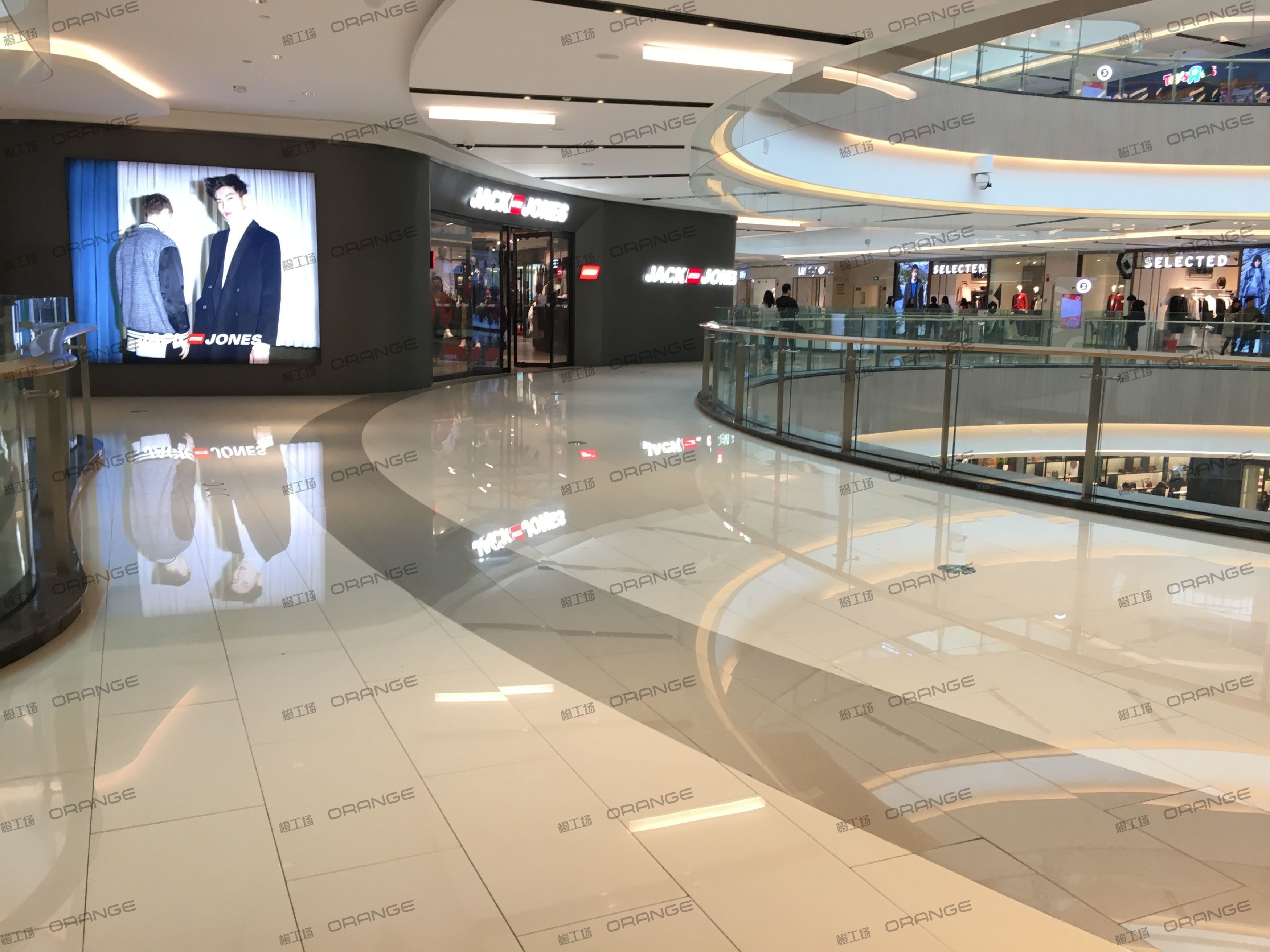 郑州CITYON熙地港-室内二层东侧中庭环廊西2