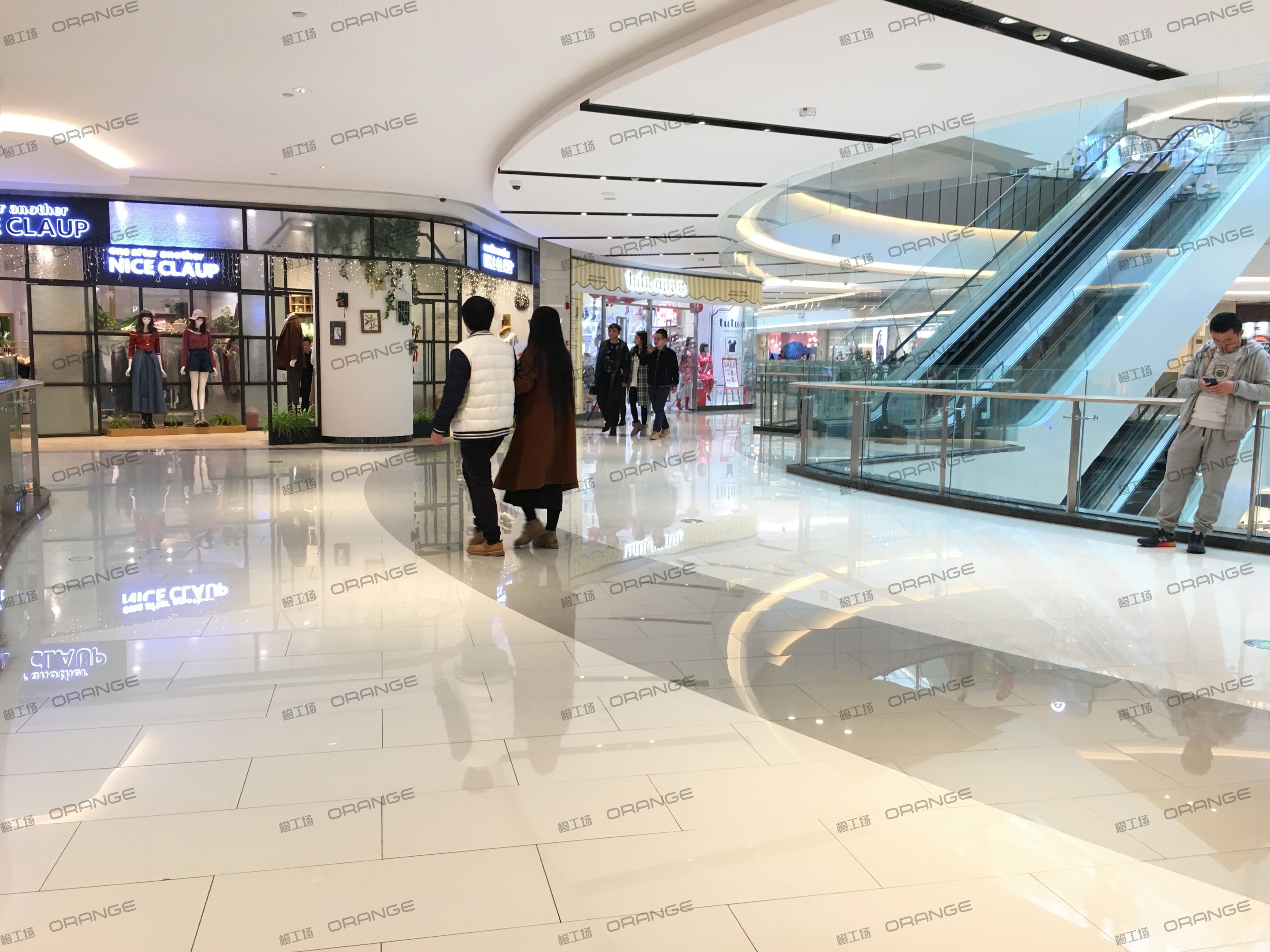 郑州CITYON熙地港-室内二层西侧中庭环廊北1