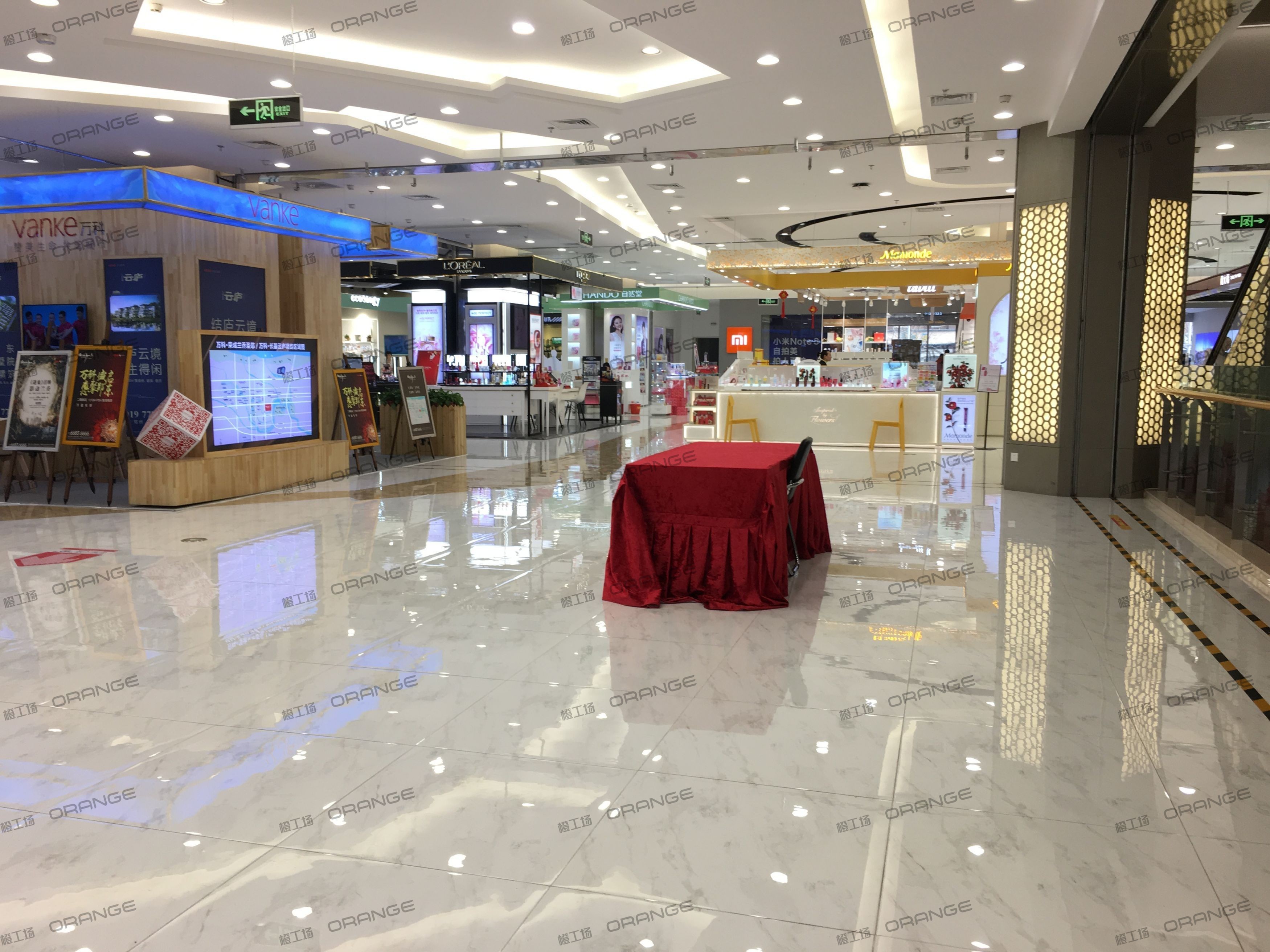 郑州CITYON熙地港-室内一层南部扶梯北2