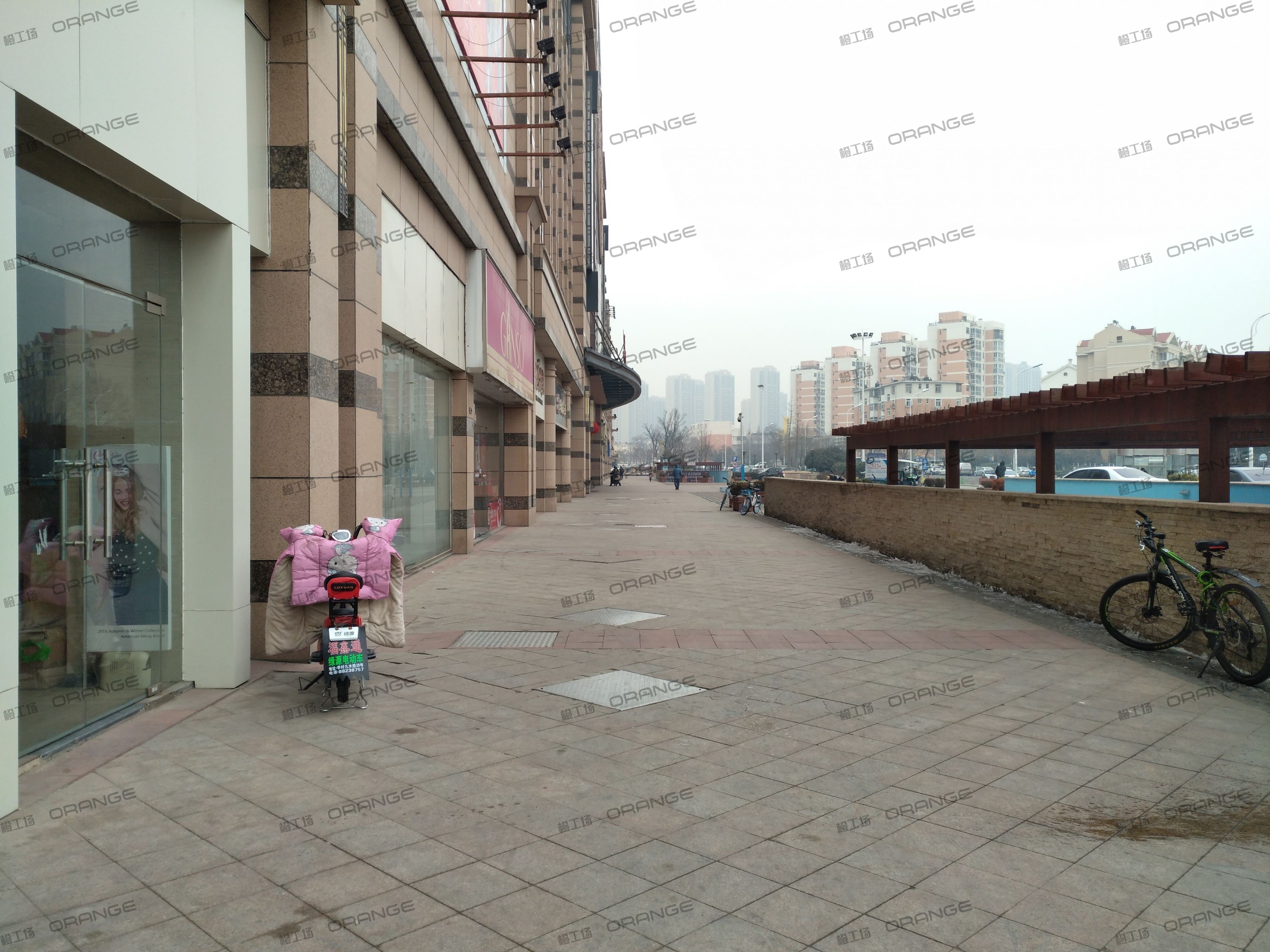 青岛宝龙城市广场（李沧店）-室外南侧中部走廊2