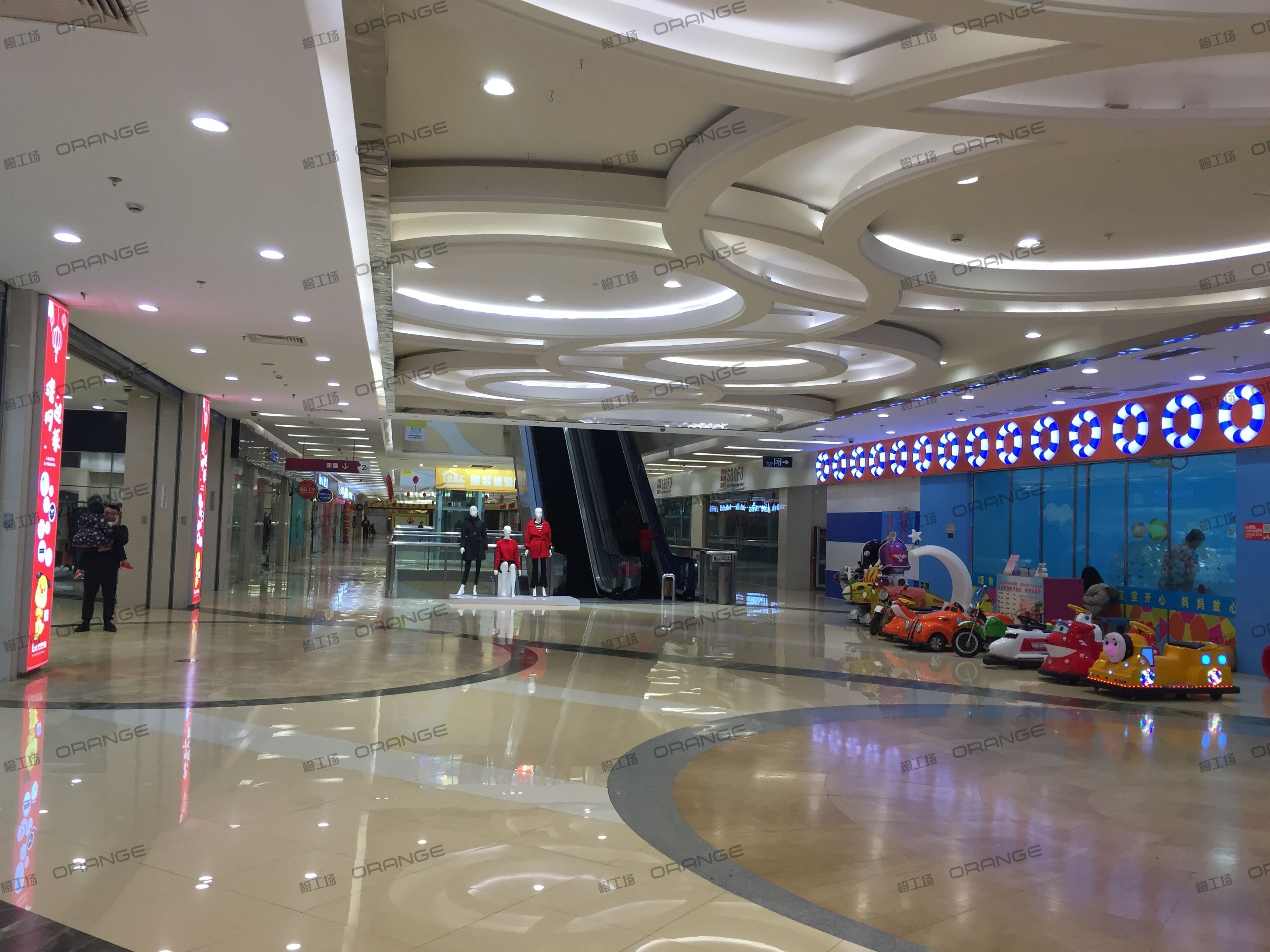 青岛宝龙城市广场（李沧店）-室内二层东部扶梯西3