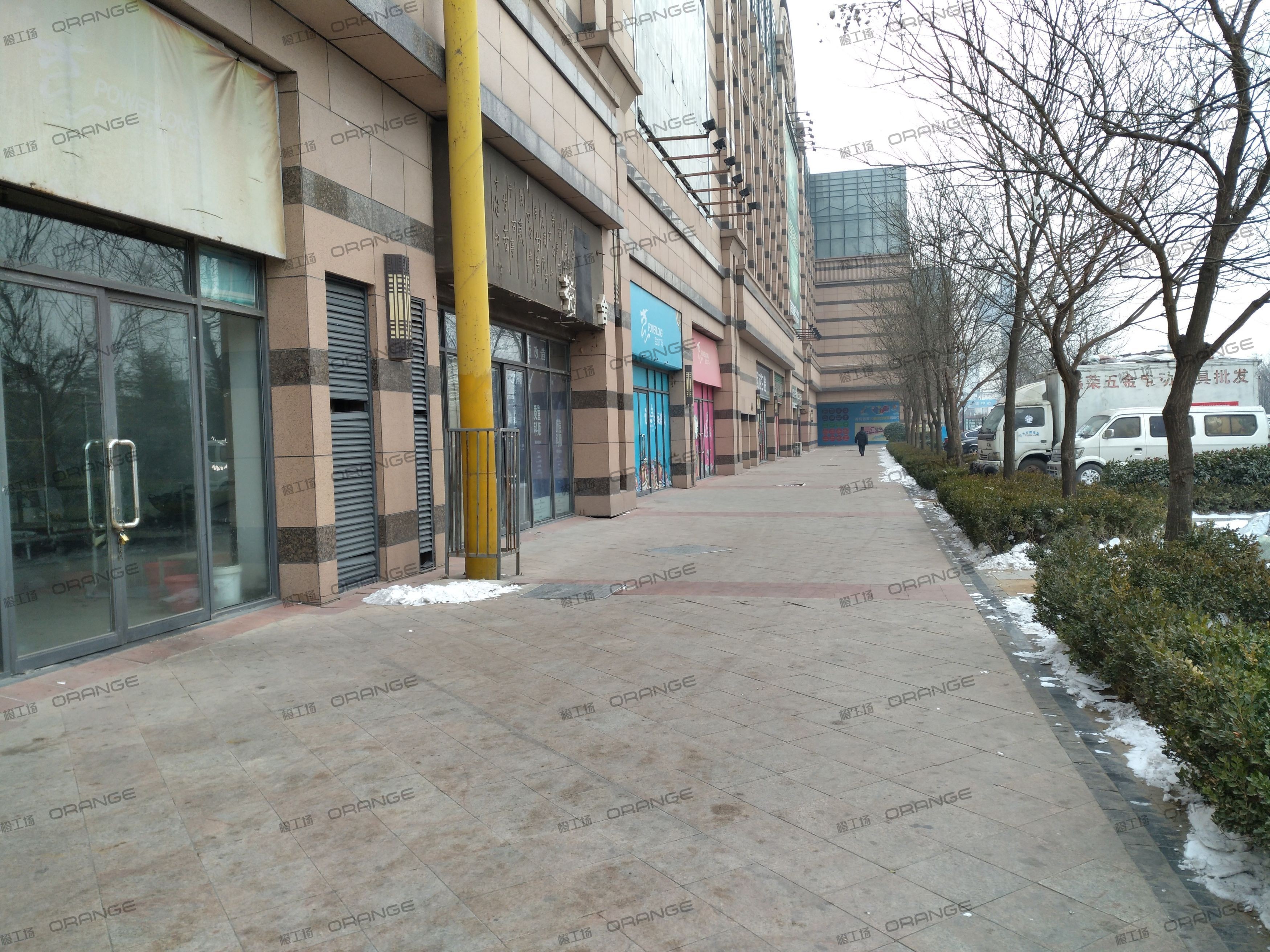 青岛宝龙城市广场（李沧店）-室外北侧东走廊4