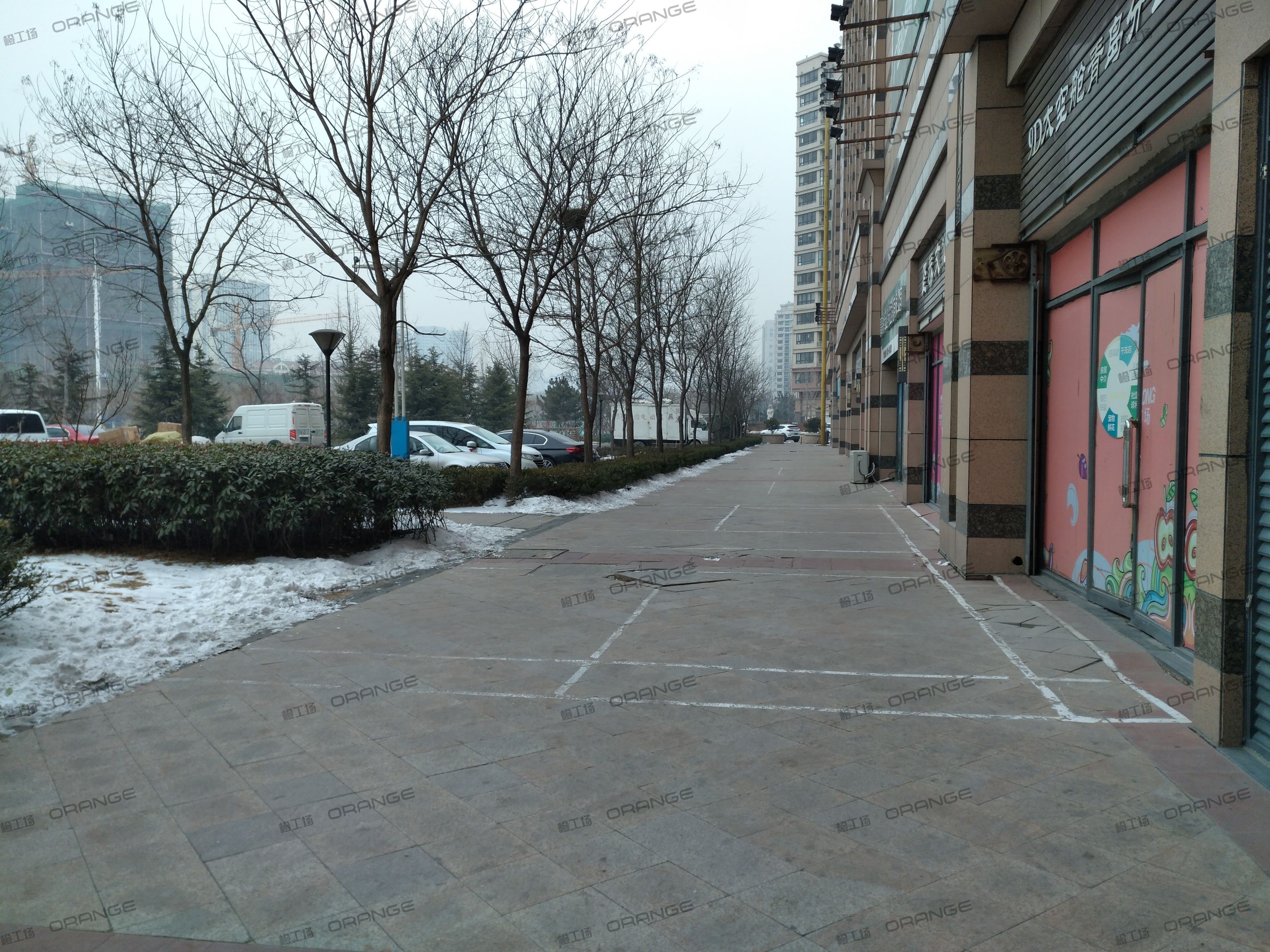 青岛宝龙城市广场（李沧店）-室外北侧东走廊2