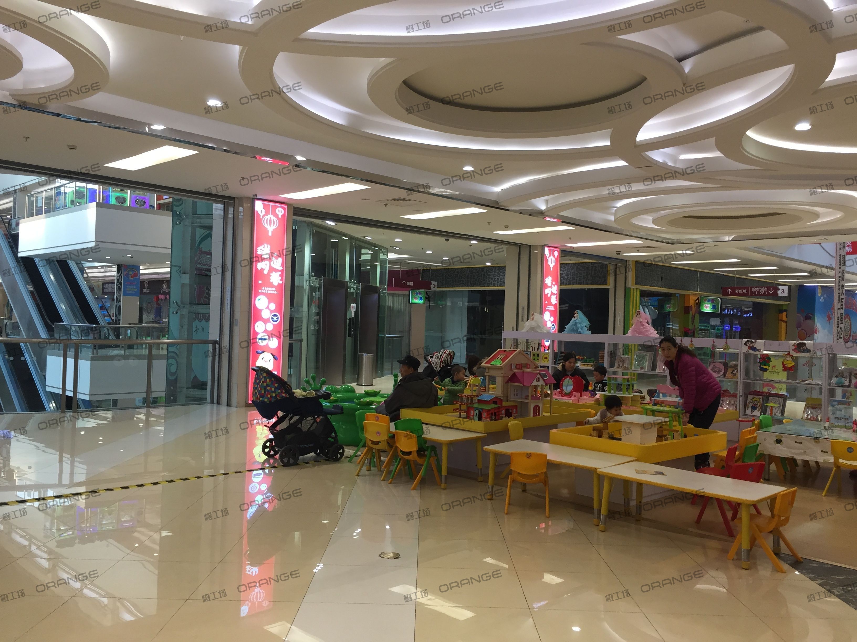 青岛宝龙城市广场（李沧店）-室内三层东部扶梯西4