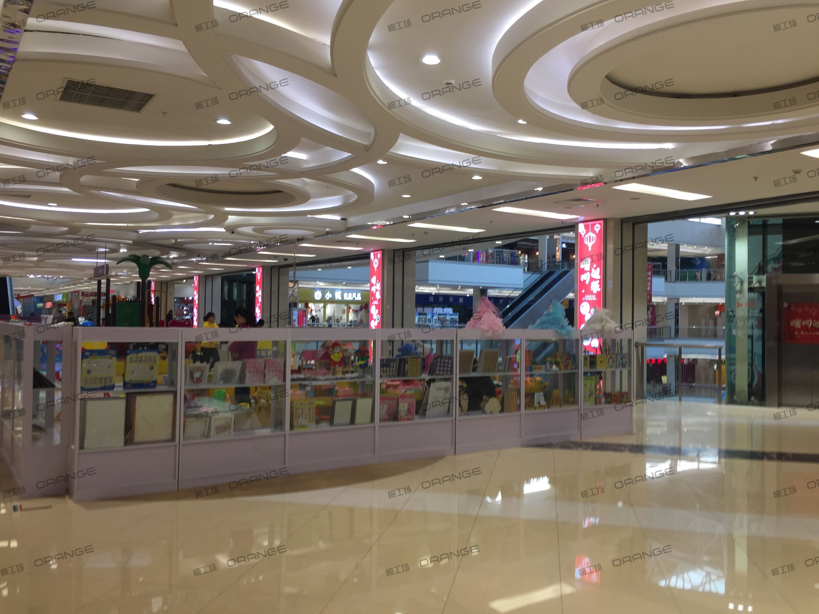 青岛宝龙城市广场（李沧店）-室内三层东部扶梯西1