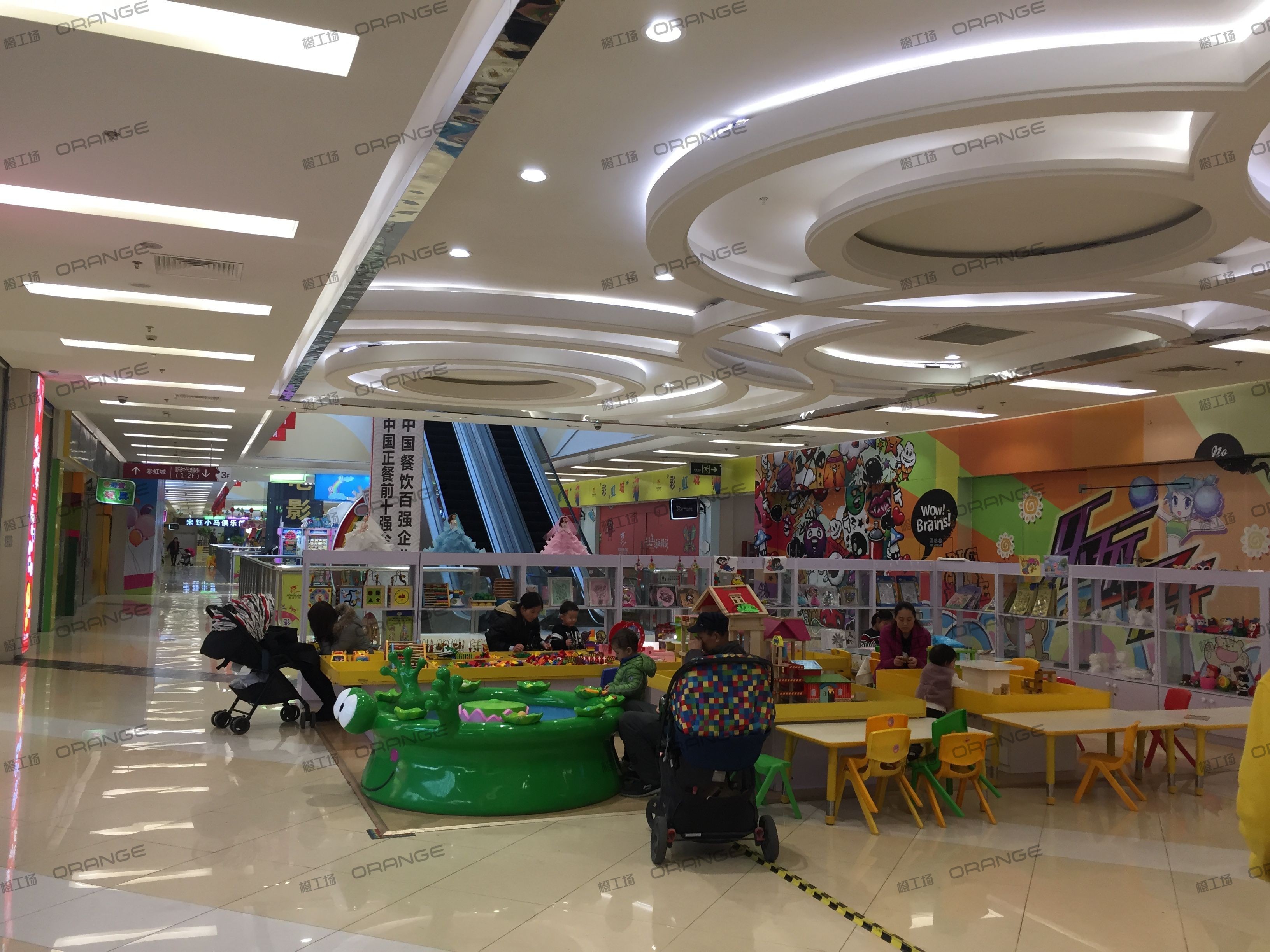 青岛宝龙城市广场（李沧店）-室内三层东部扶梯西2