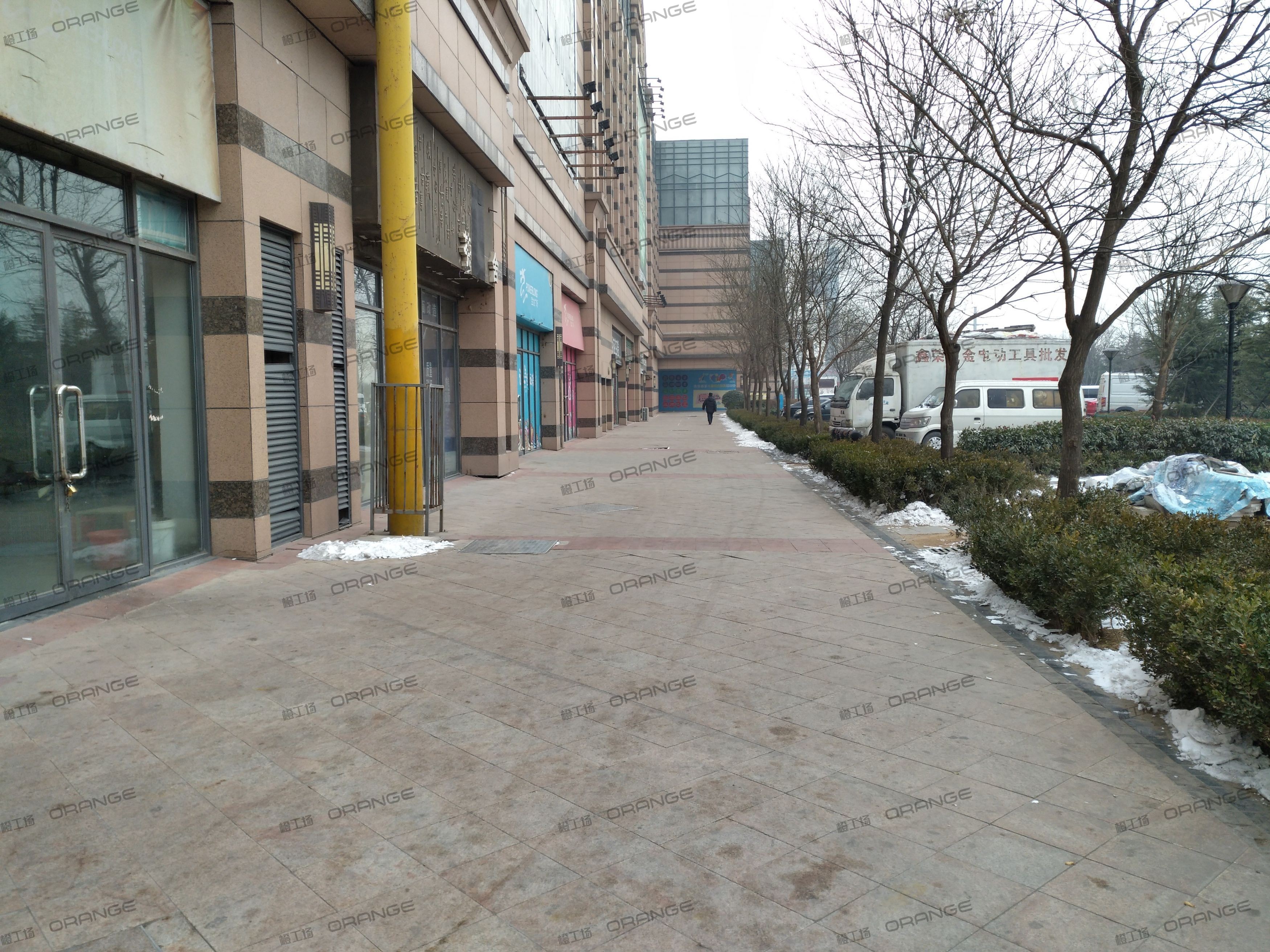 青岛宝龙城市广场（李沧店）-室外北侧东走廊3