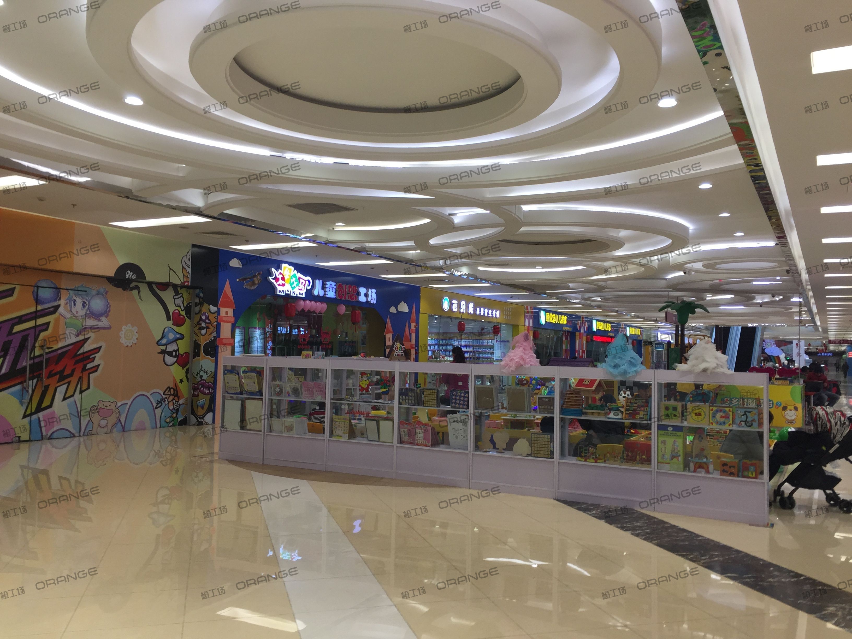 青岛宝龙城市广场（李沧店）-室内三层东部扶梯西3