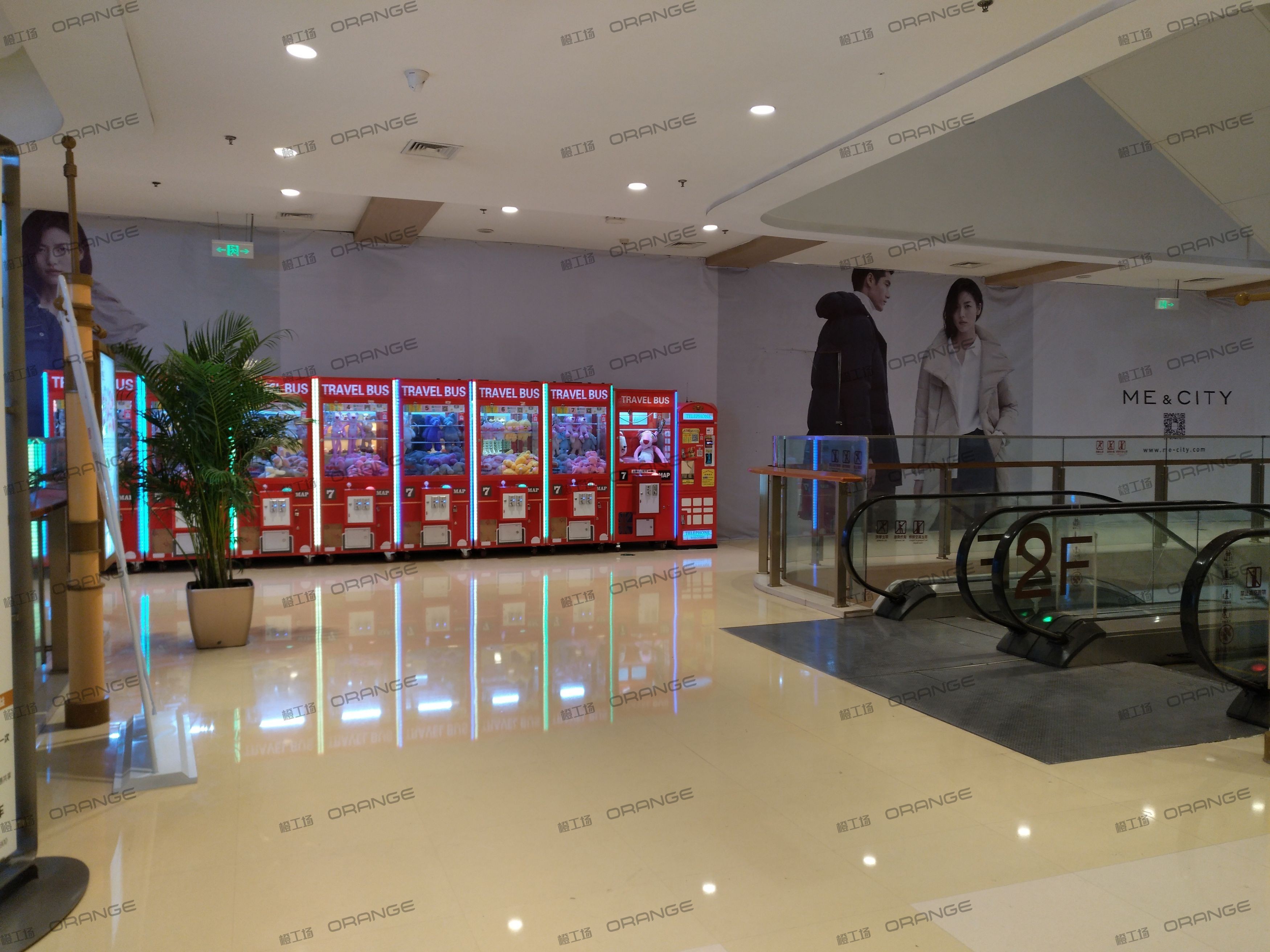 烟台大悦城-室内二层南侧扶梯前2