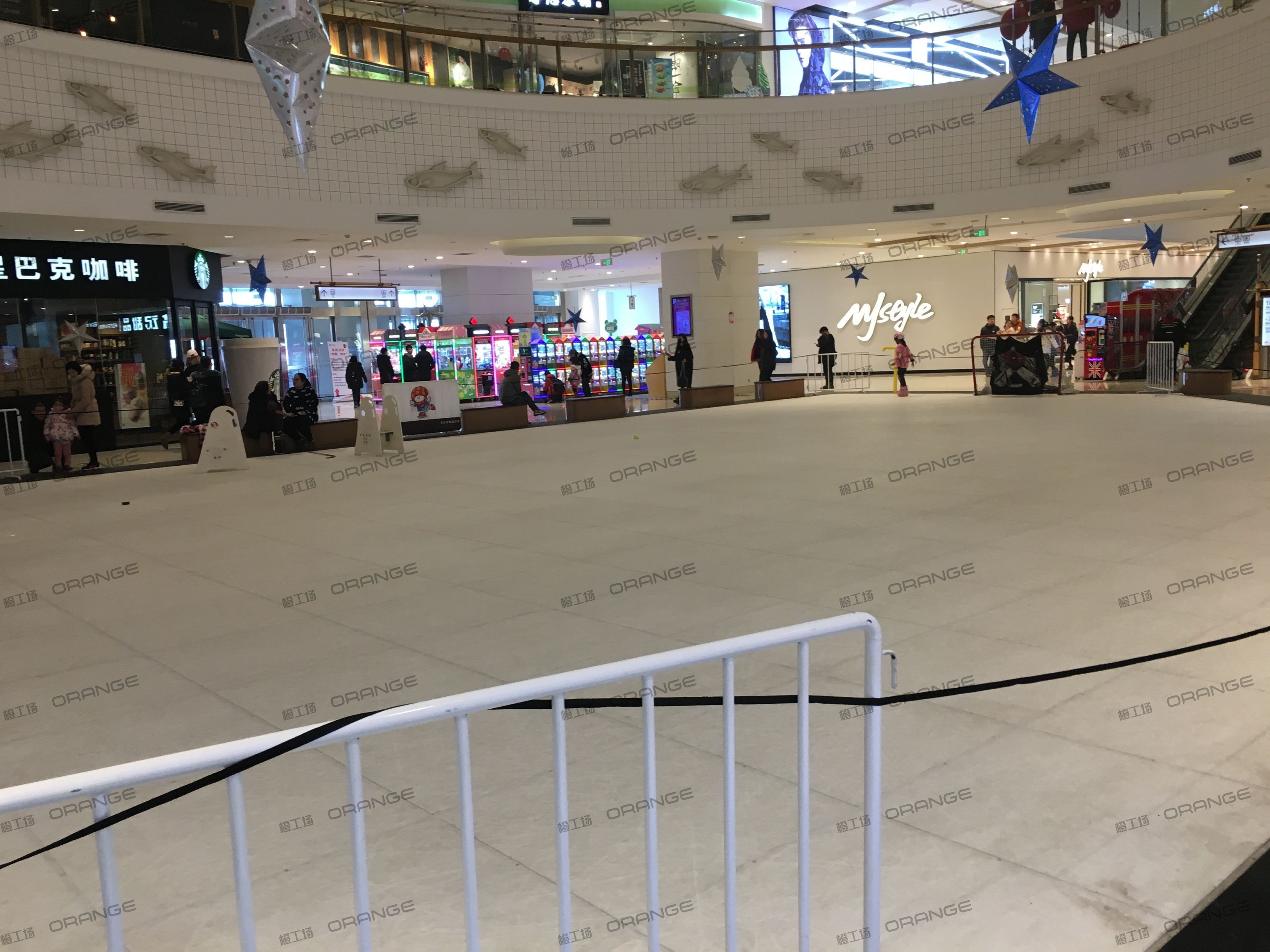 烟台大悦城-室内一层北侧中庭4