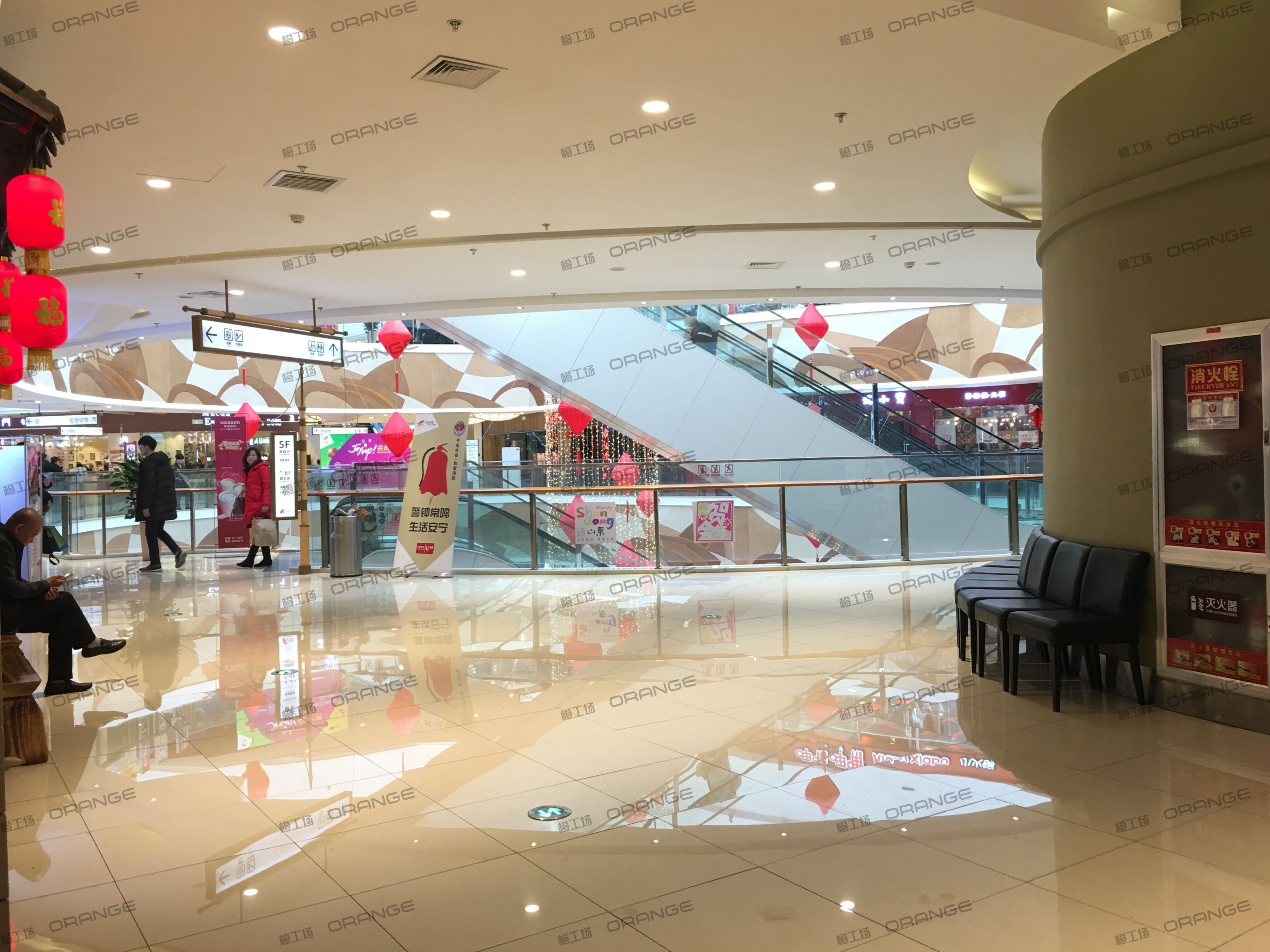 烟台大悦城-室内五层西南侧环廊西北侧4