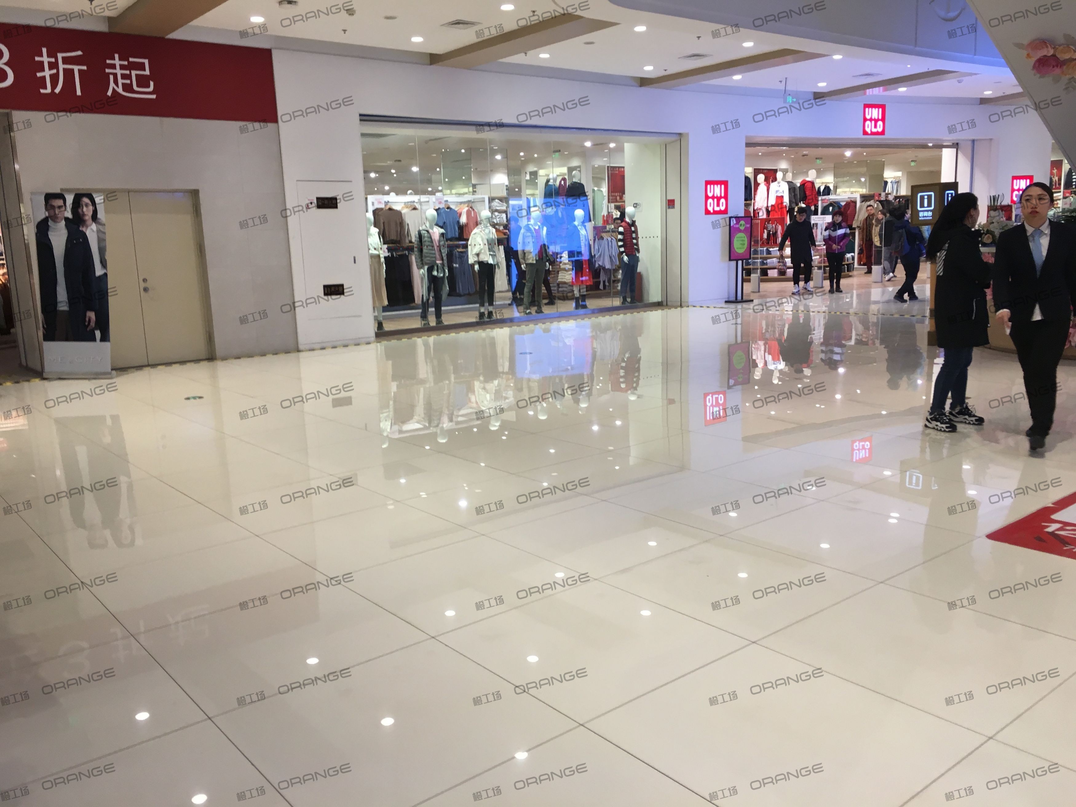 烟台大悦城-室内一层服务台南侧1