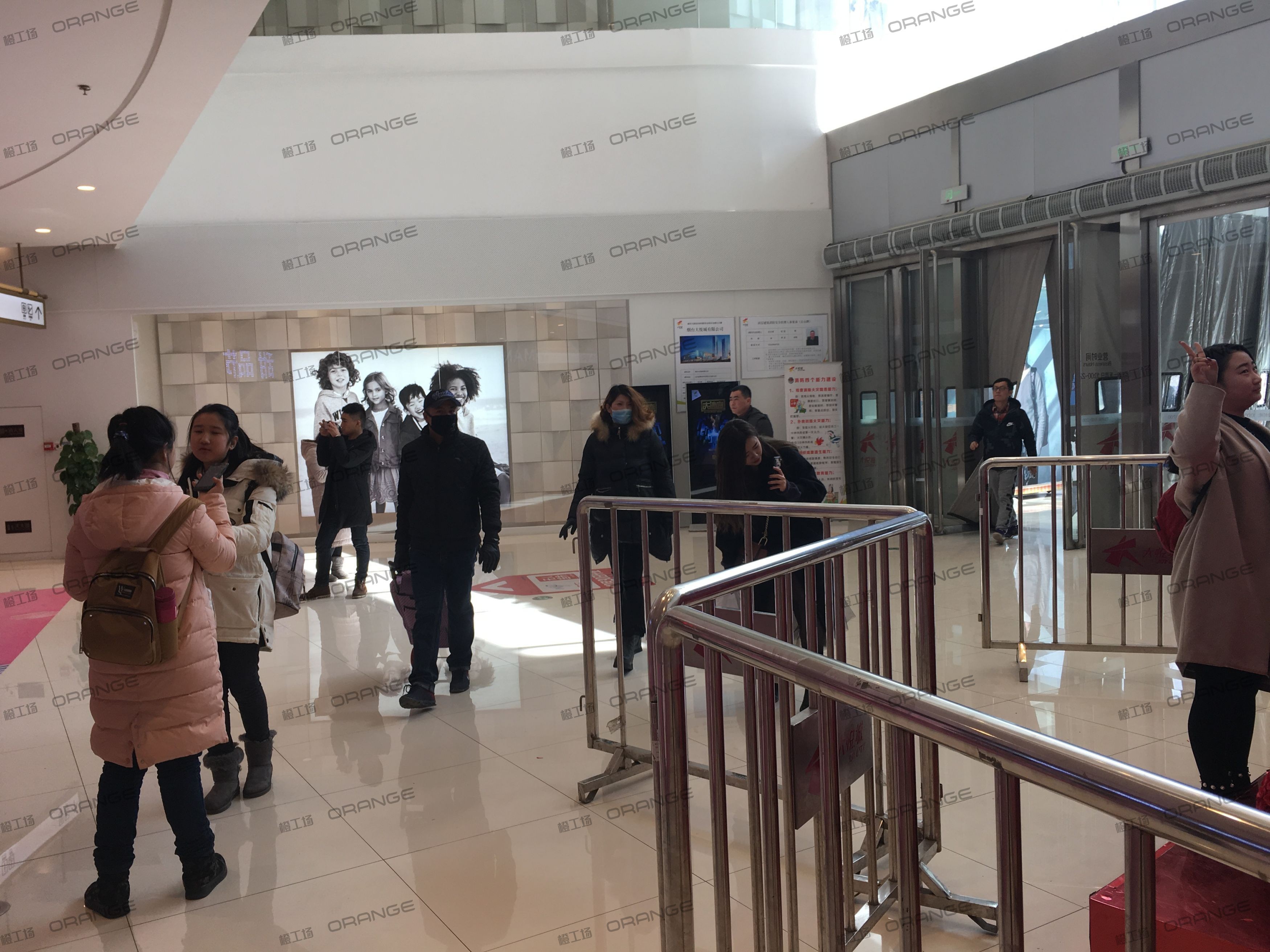 烟台大悦城-室内一层东南门内4