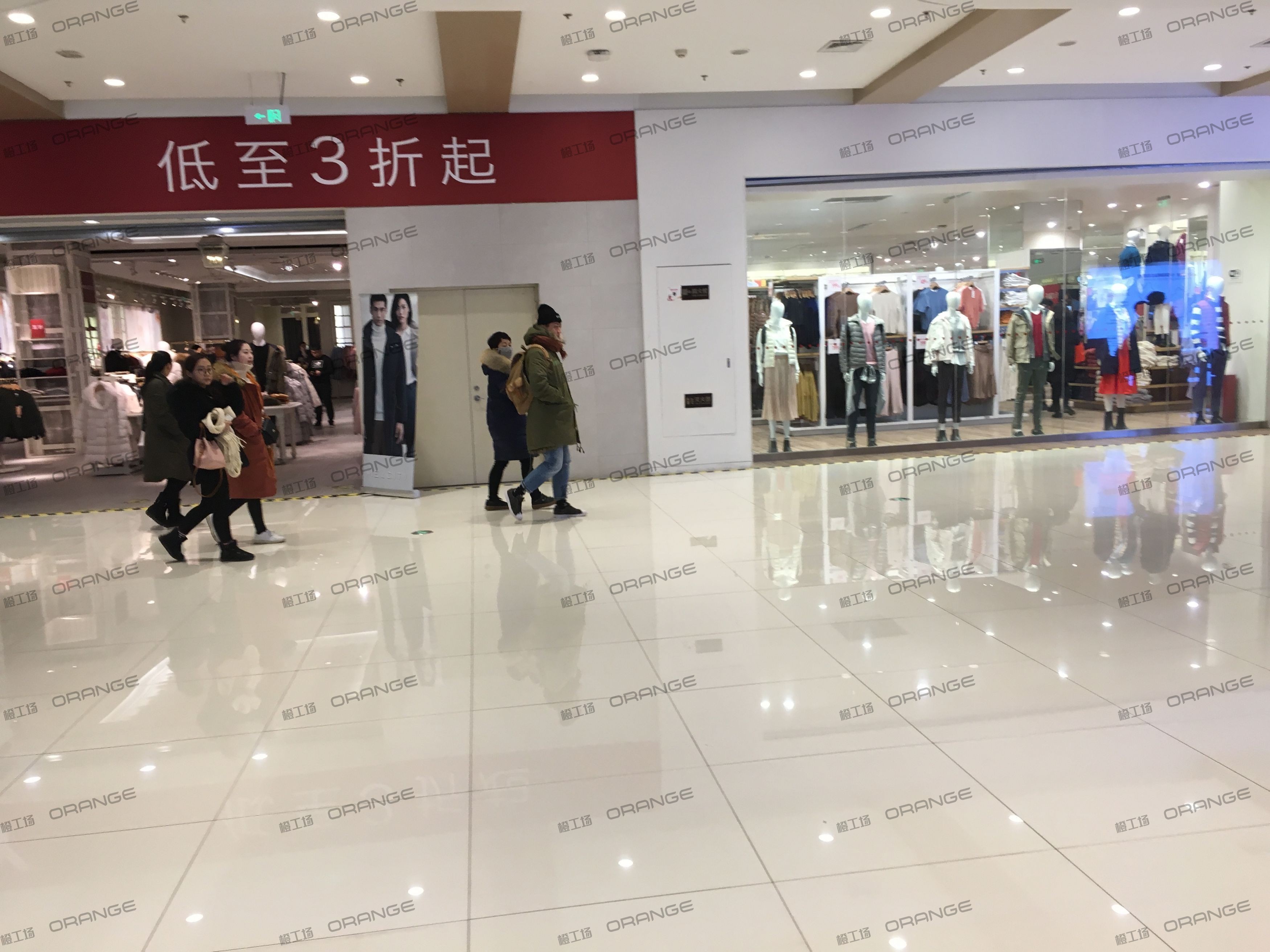 烟台大悦城-室内一层服务台南侧3