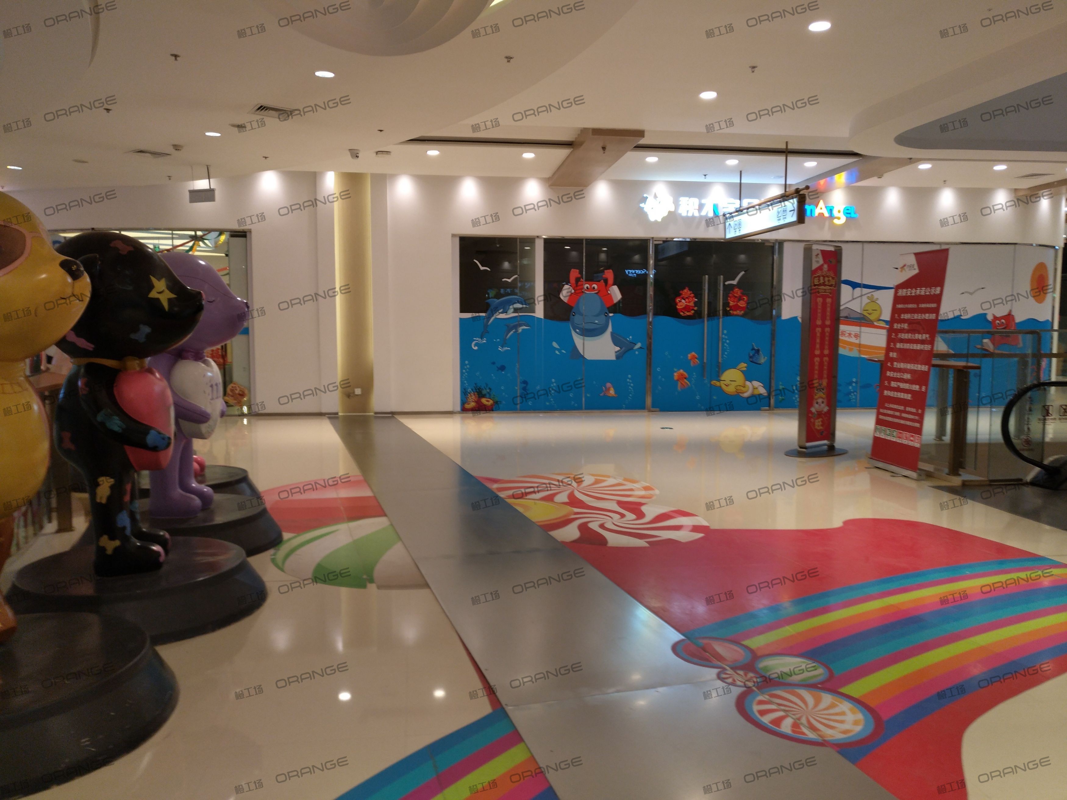 烟台大悦城-室内三层中庭环廊南1