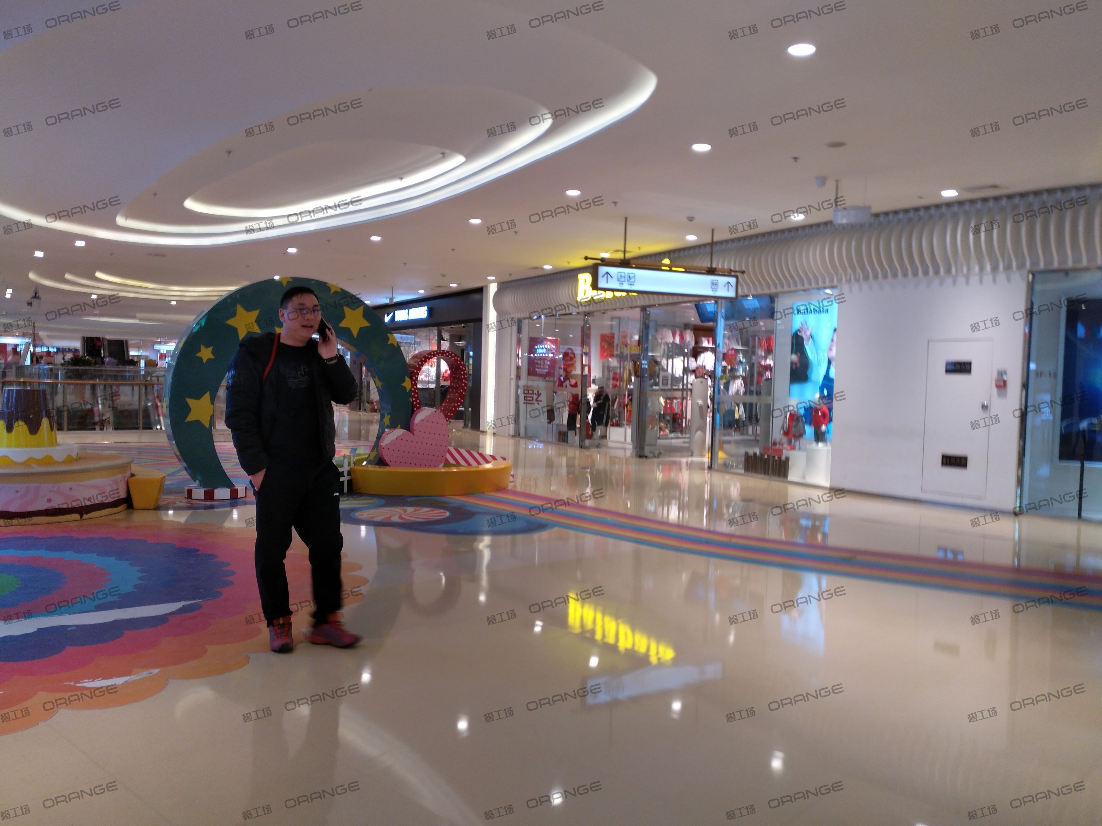 烟台大悦城-室内三层北侧环廊间1