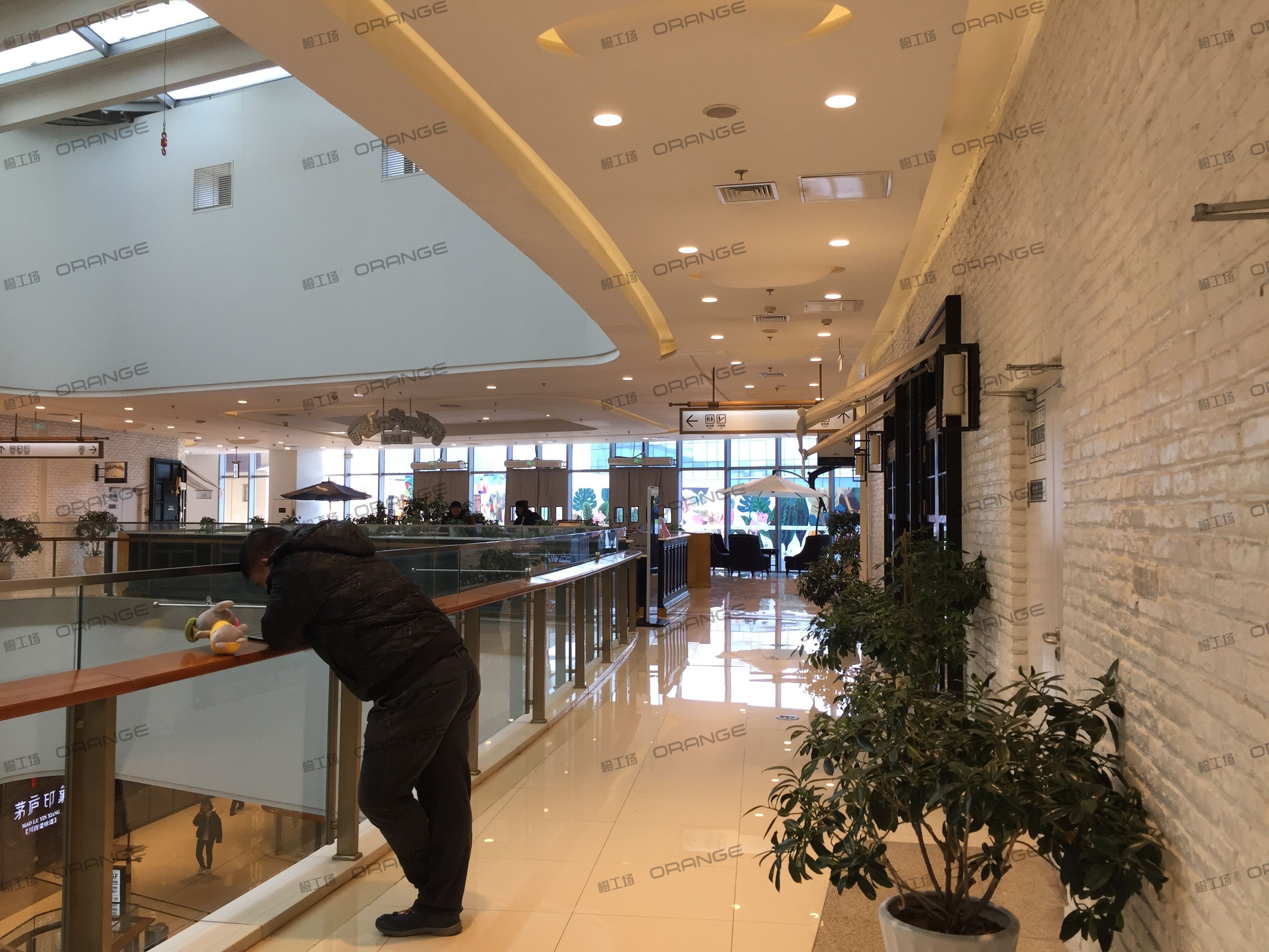 烟台大悦城-室内七层西南环廊2