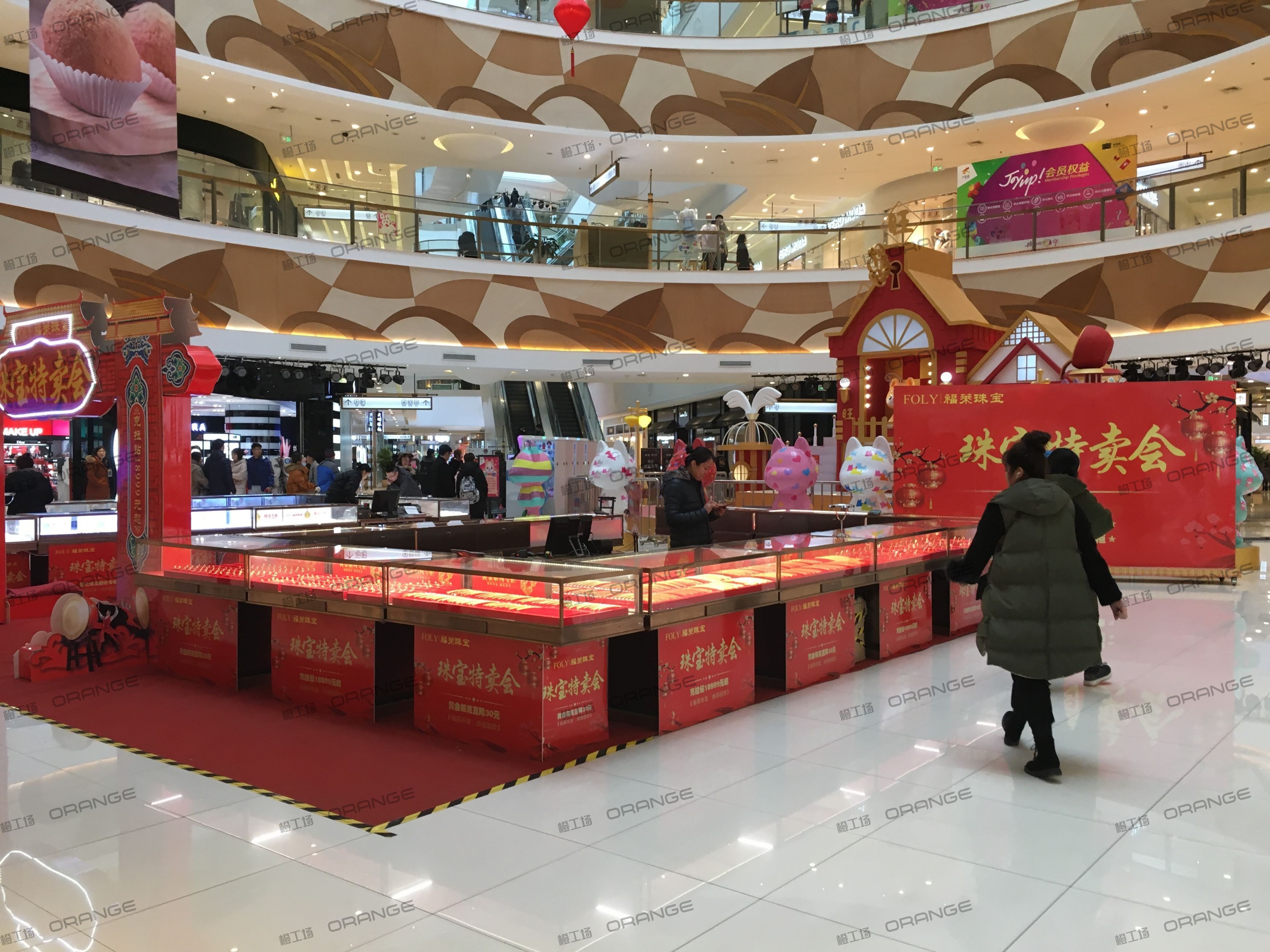 烟台大悦城-室内一层西南侧中庭4