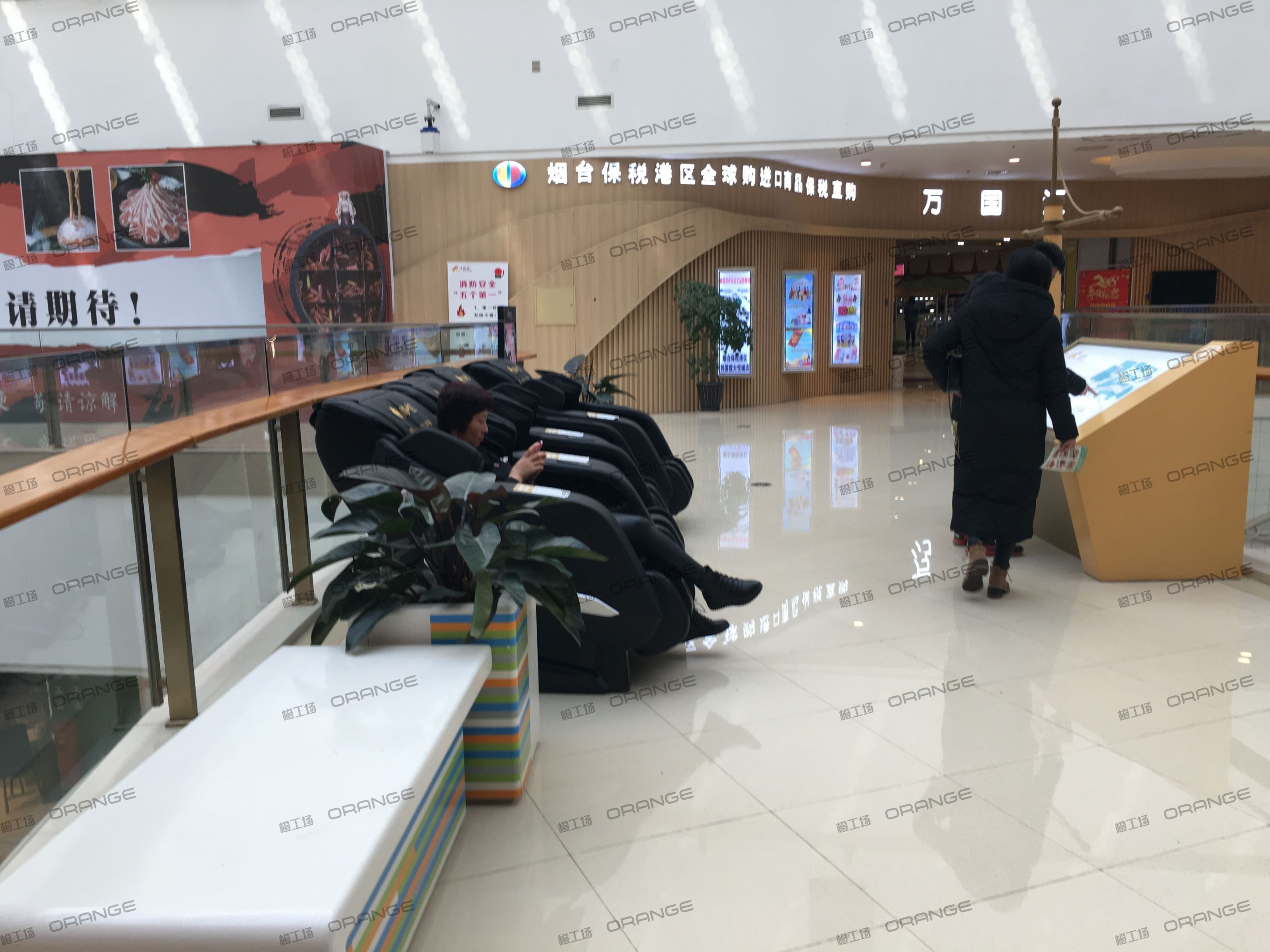 烟台大悦城-室内六层北庭环廊西南侧1