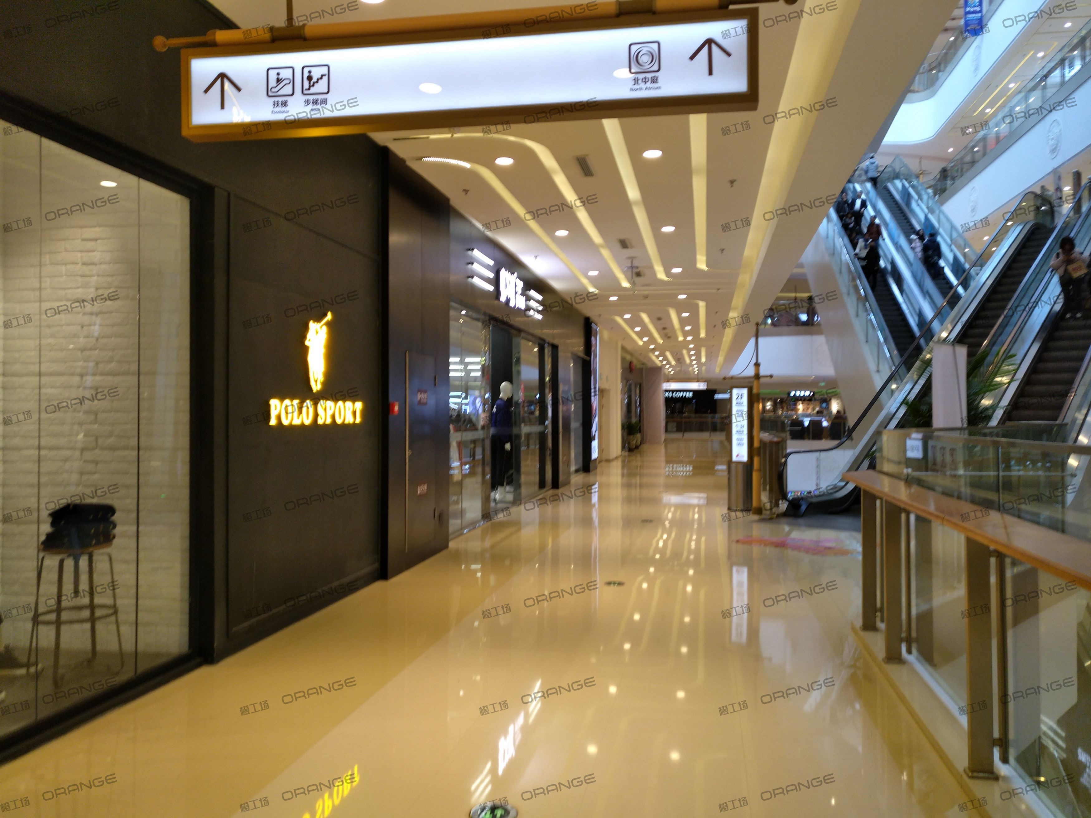 烟台大悦城-室内二层中部环廊东走廊4