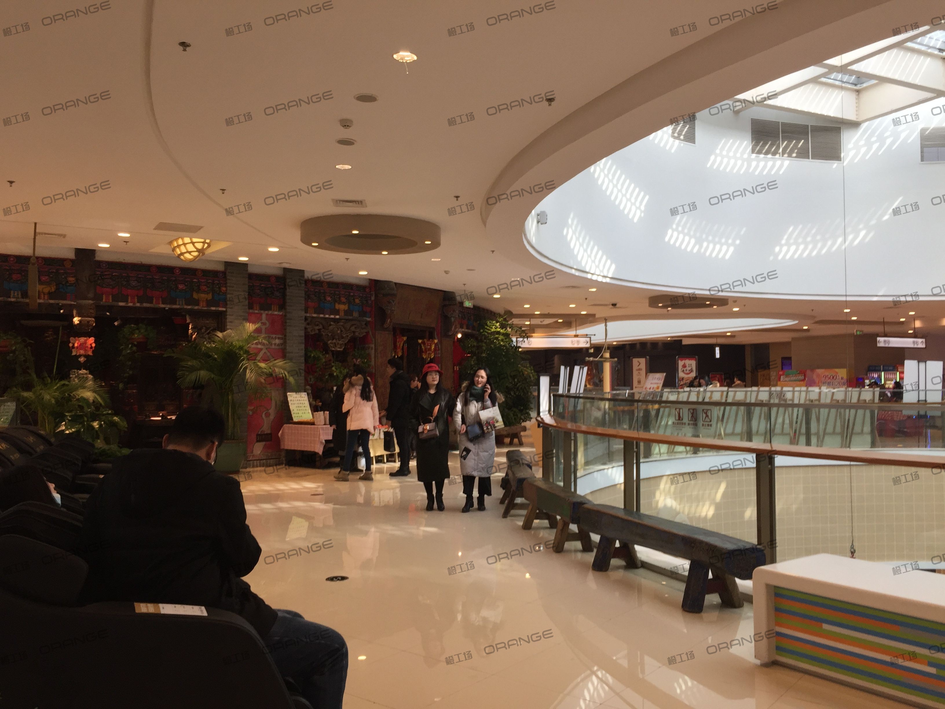 烟台大悦城-室内六层东侧环廊4