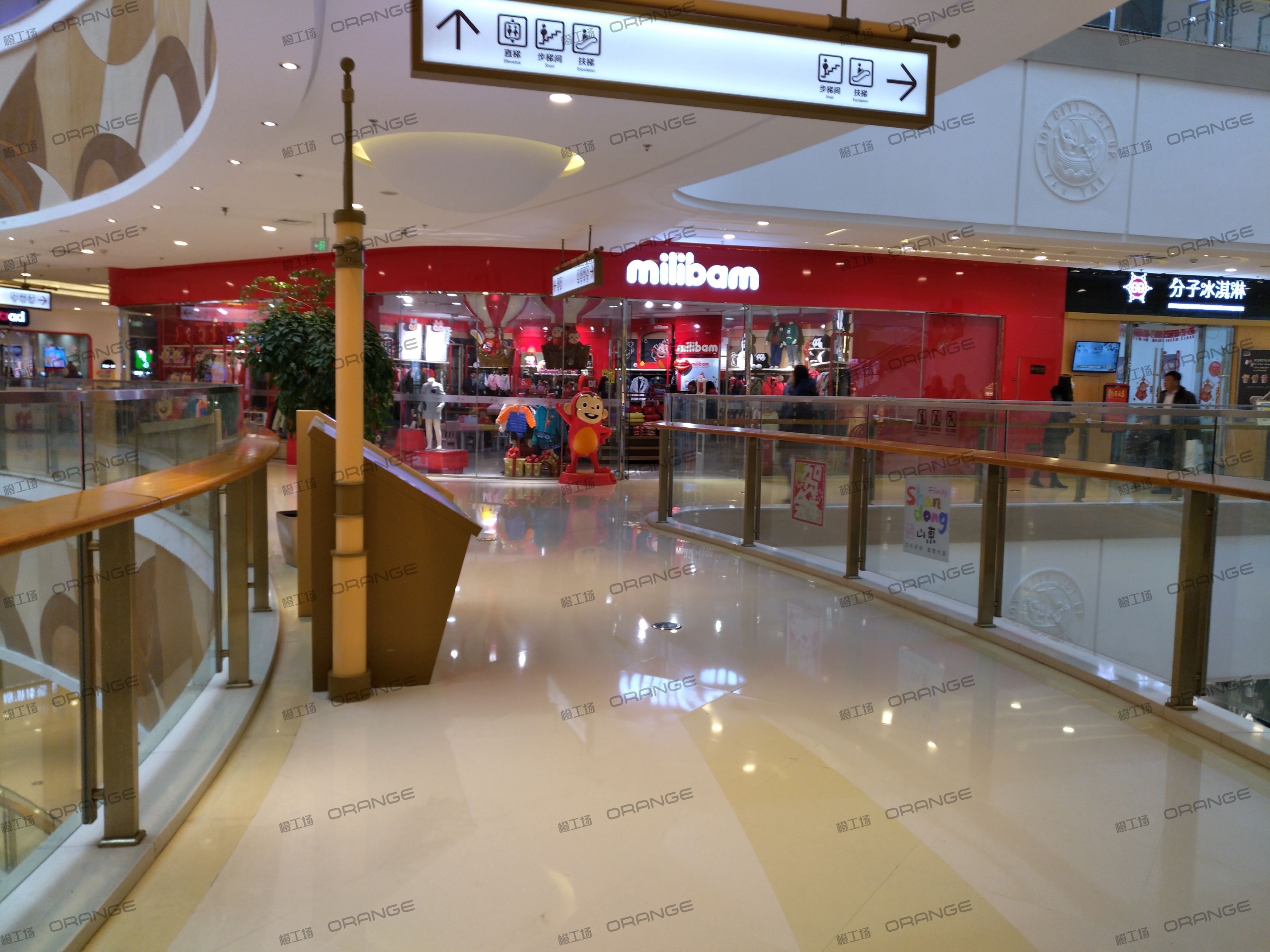 烟台大悦城-室内三层西侧中庭环廊东走廊3