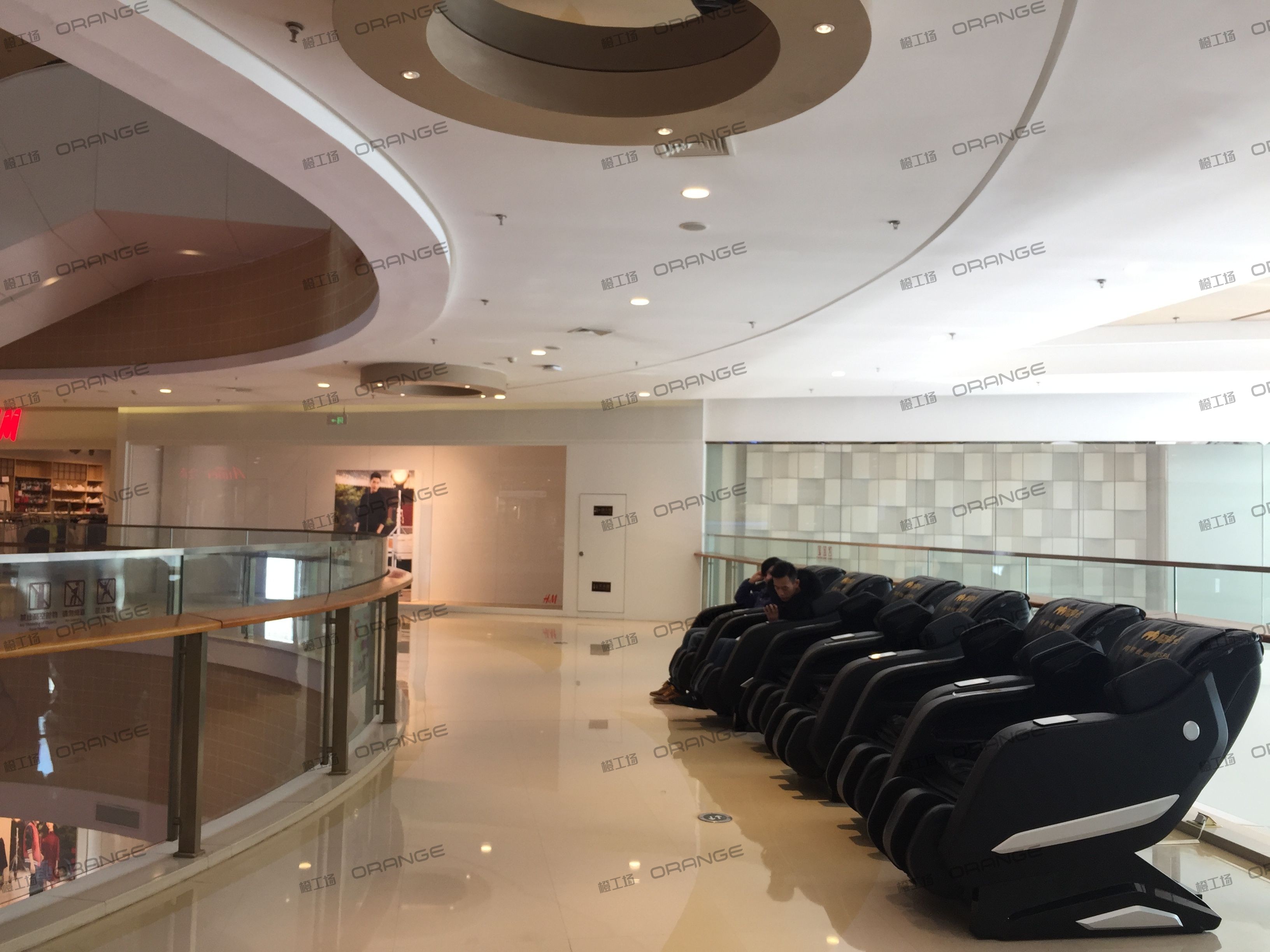 烟台大悦城-室内二层南侧环廊2