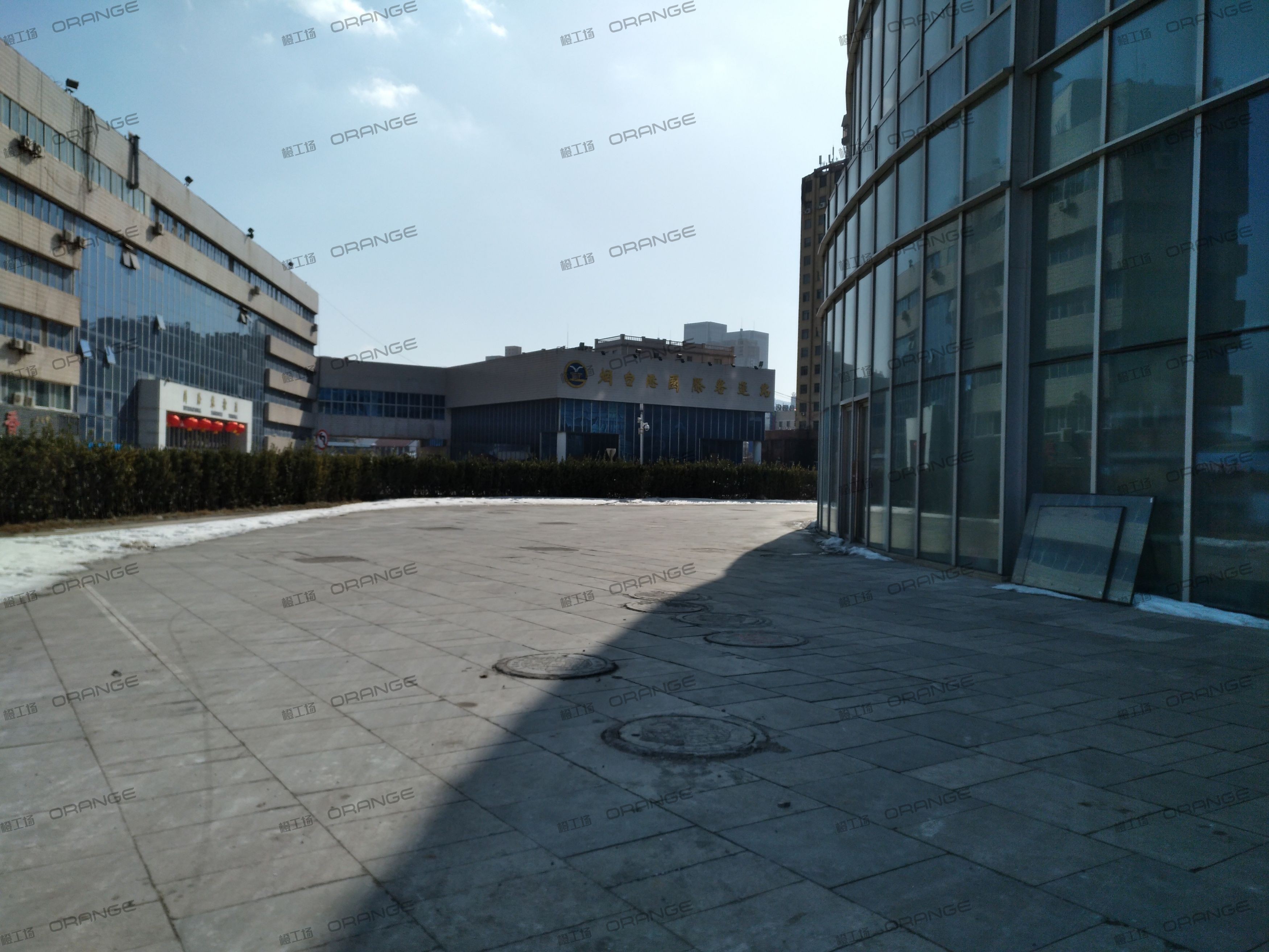 烟台大悦城-室外东北走廊4