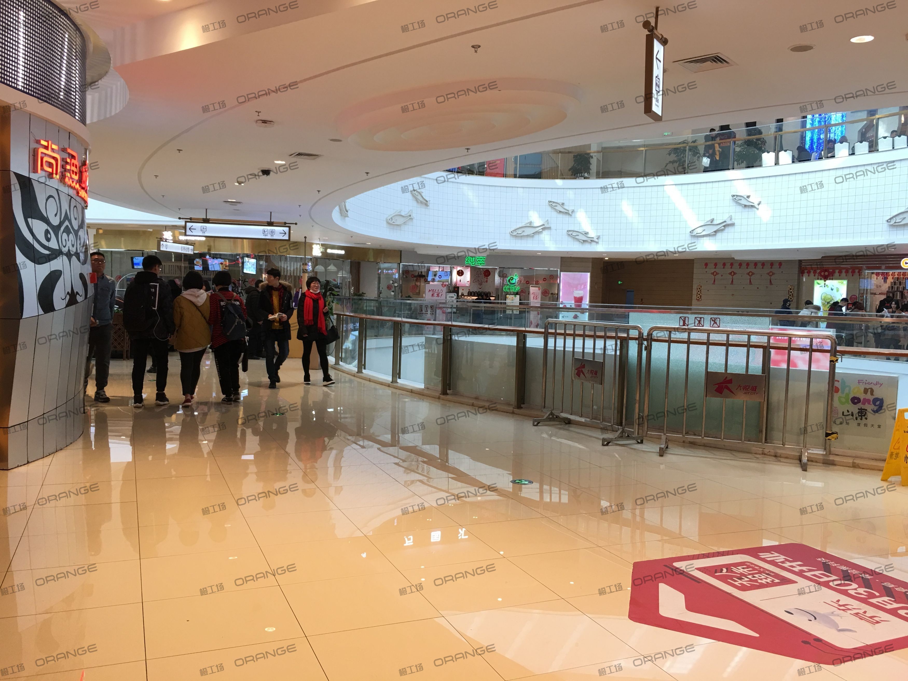 烟台大悦城-室内五层北侧中庭环廊东南侧1