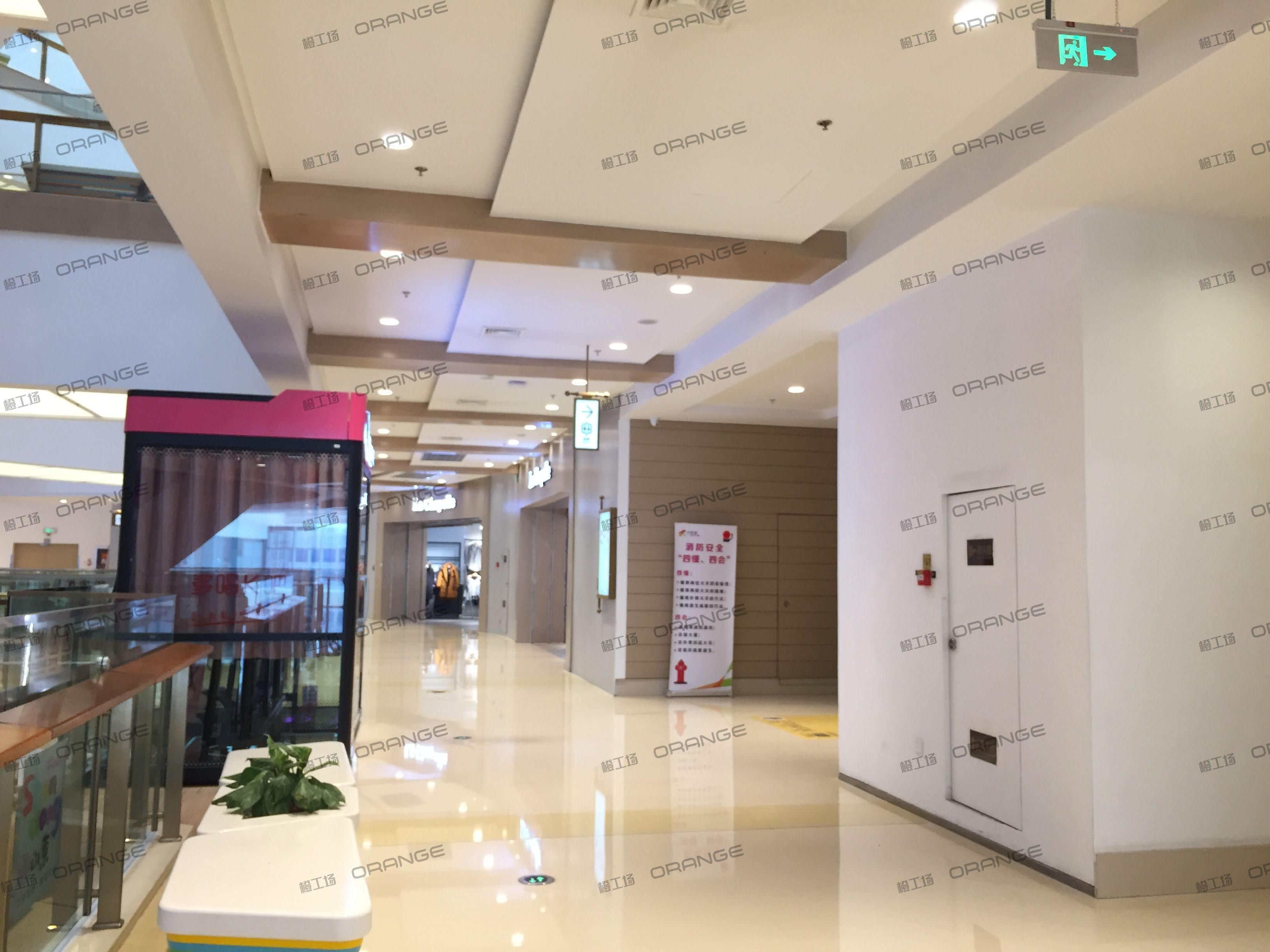 烟台大悦城-室内二层北侧环廊东4