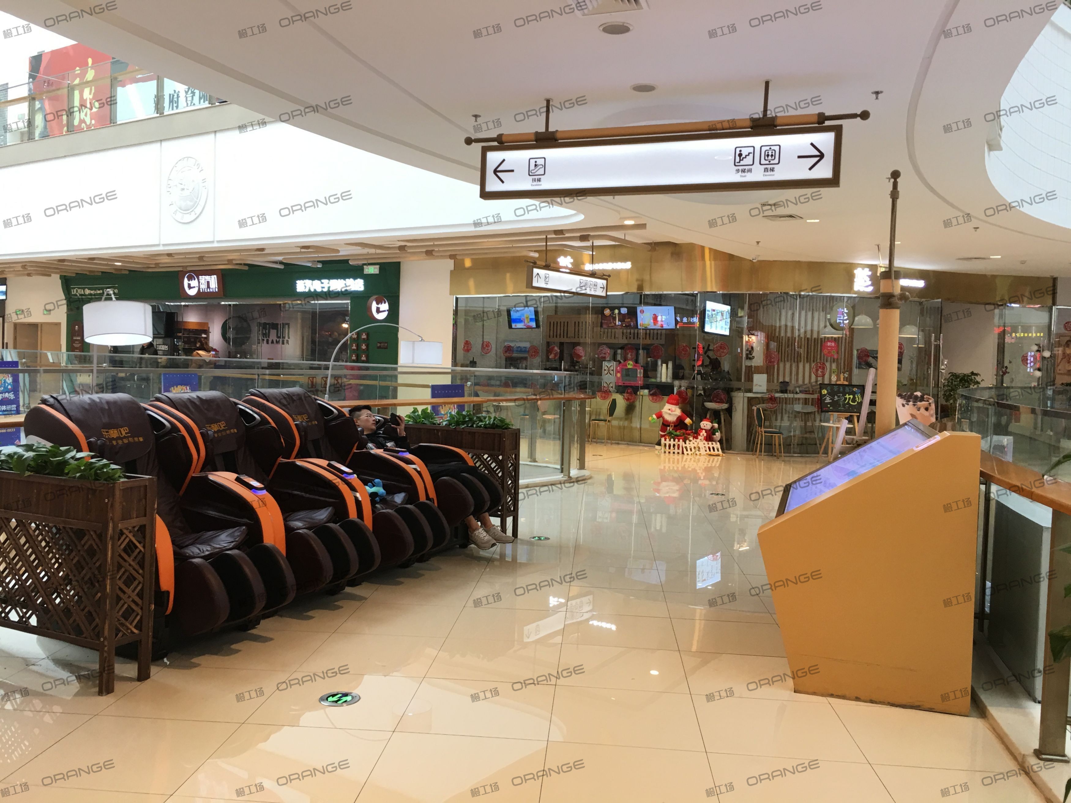 烟台大悦城-室内五层北侧中庭环廊西南侧3