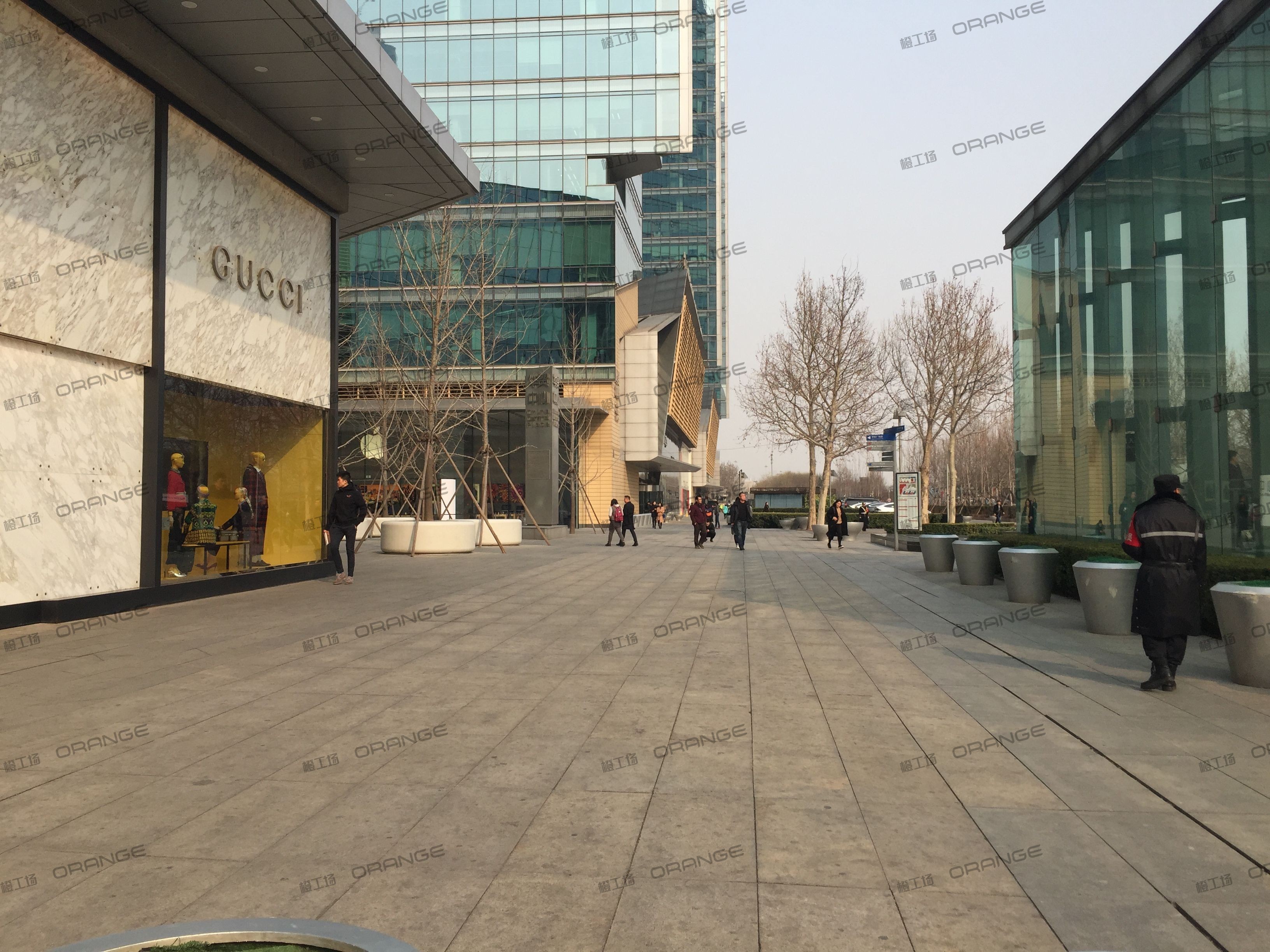 北京SKP（原北京新光天地）-室外古驰南侧到苹果南侧走廊2