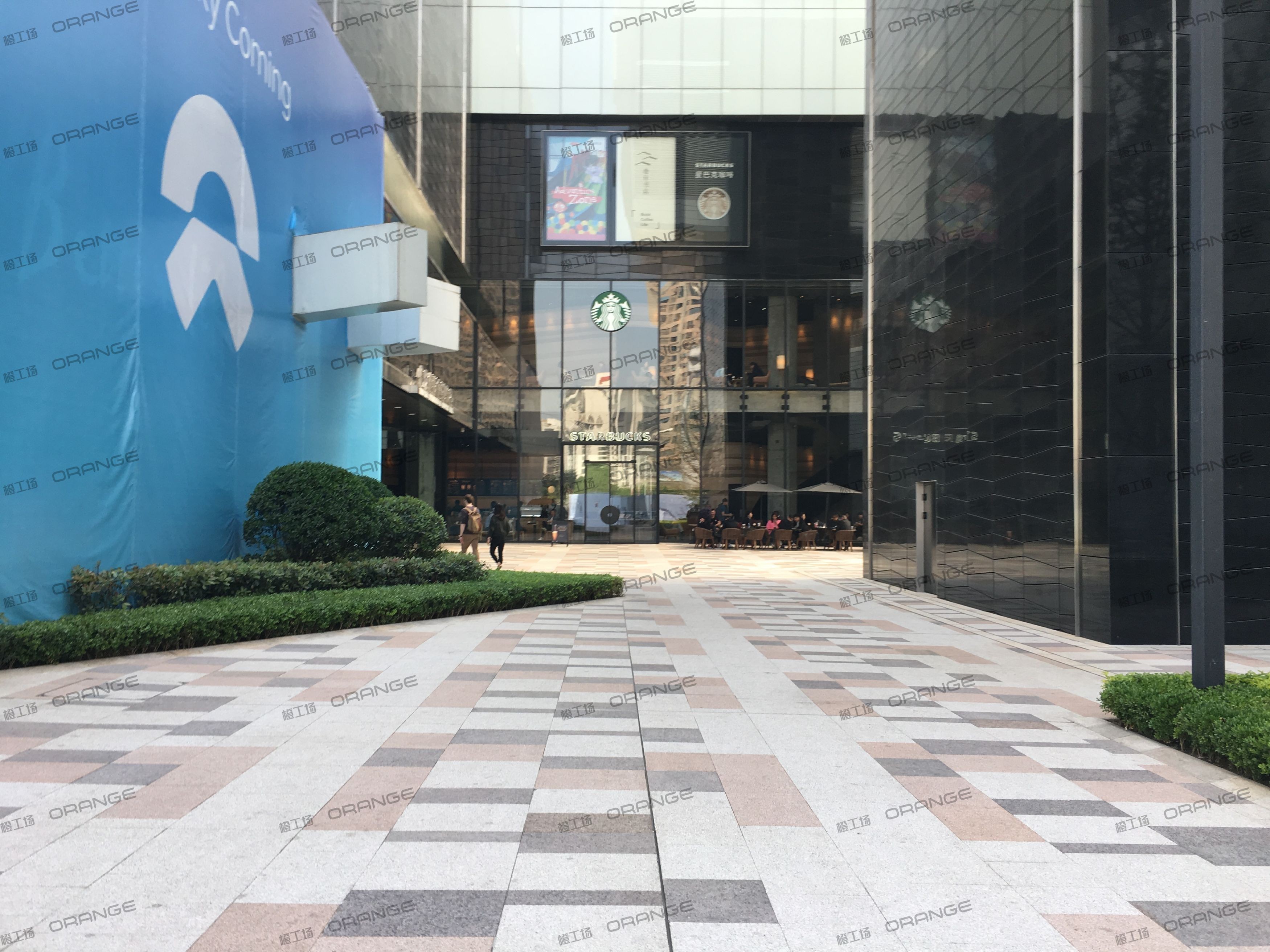 西安中大国际商业中心-室外北侧走廊2