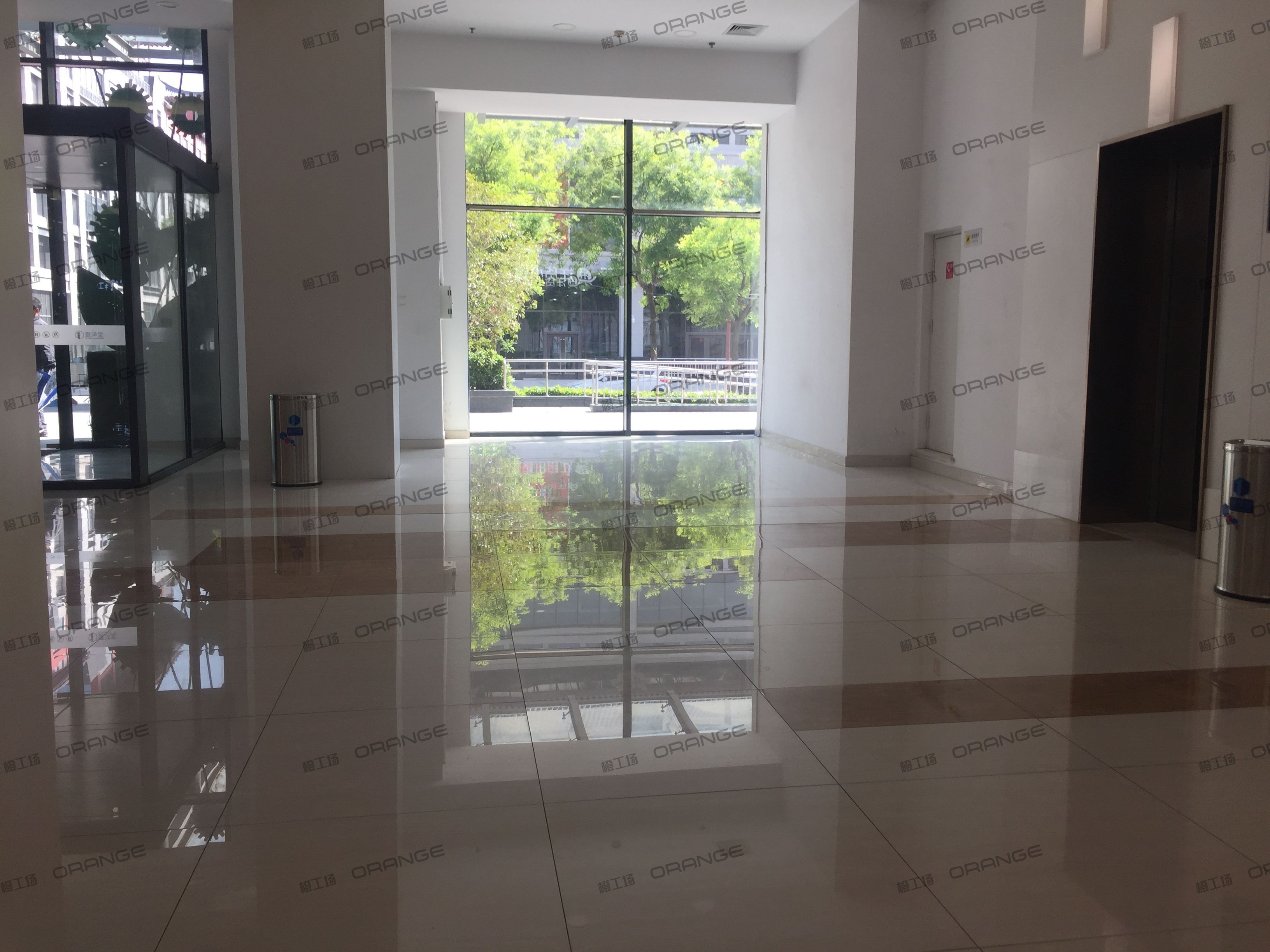 西安壹洋堂-室内一层南侧直梯前1