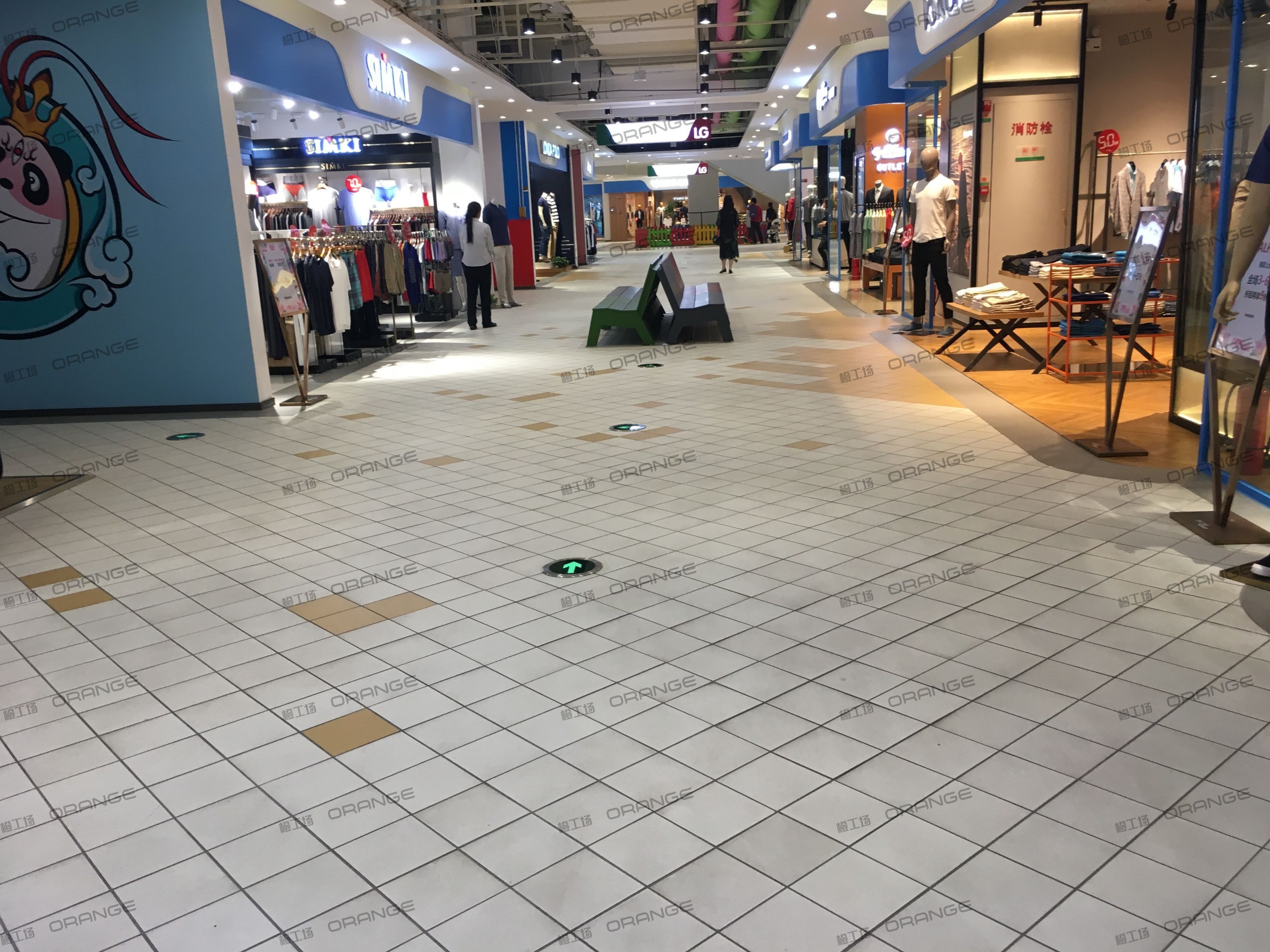 西安砂之船奥特莱斯-室内B1长廊4