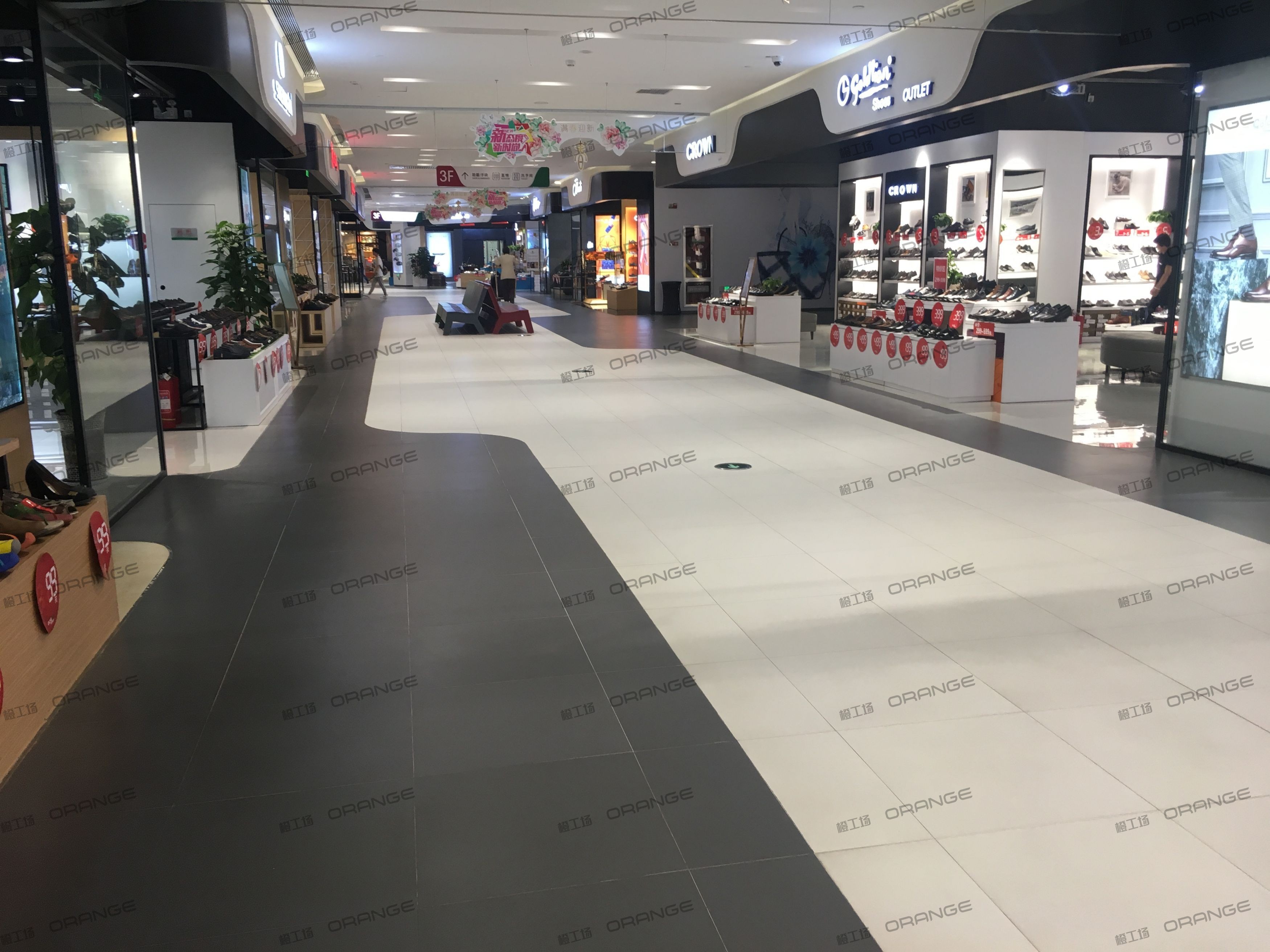 西安砂之船奥特莱斯-室内三层东侧北走廊2