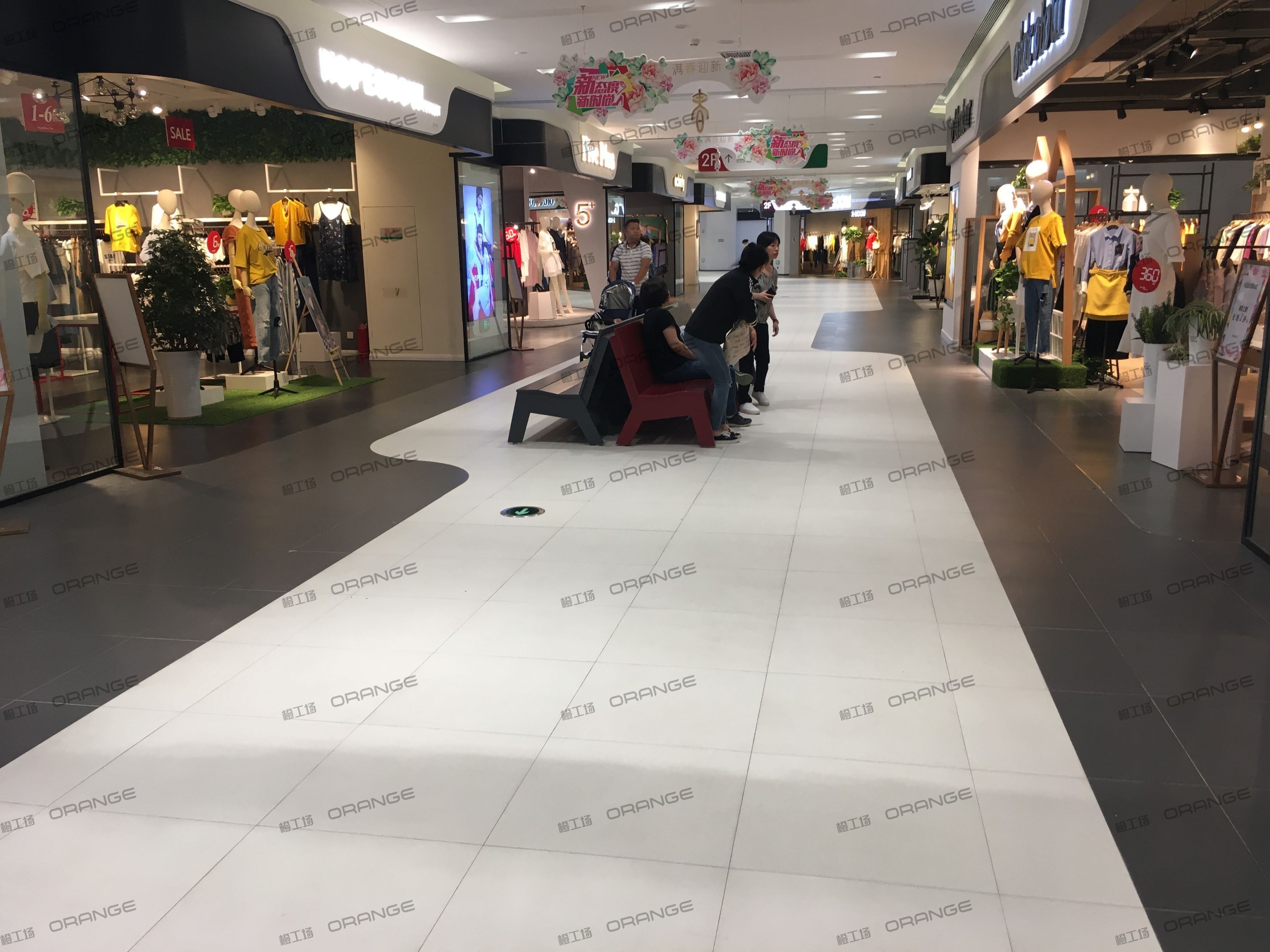 西安砂之船奥特莱斯-室内二层东北侧走廊4