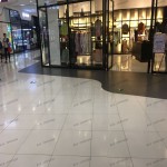 西安砂之船奥特莱斯-室内一层东南扶梯前19