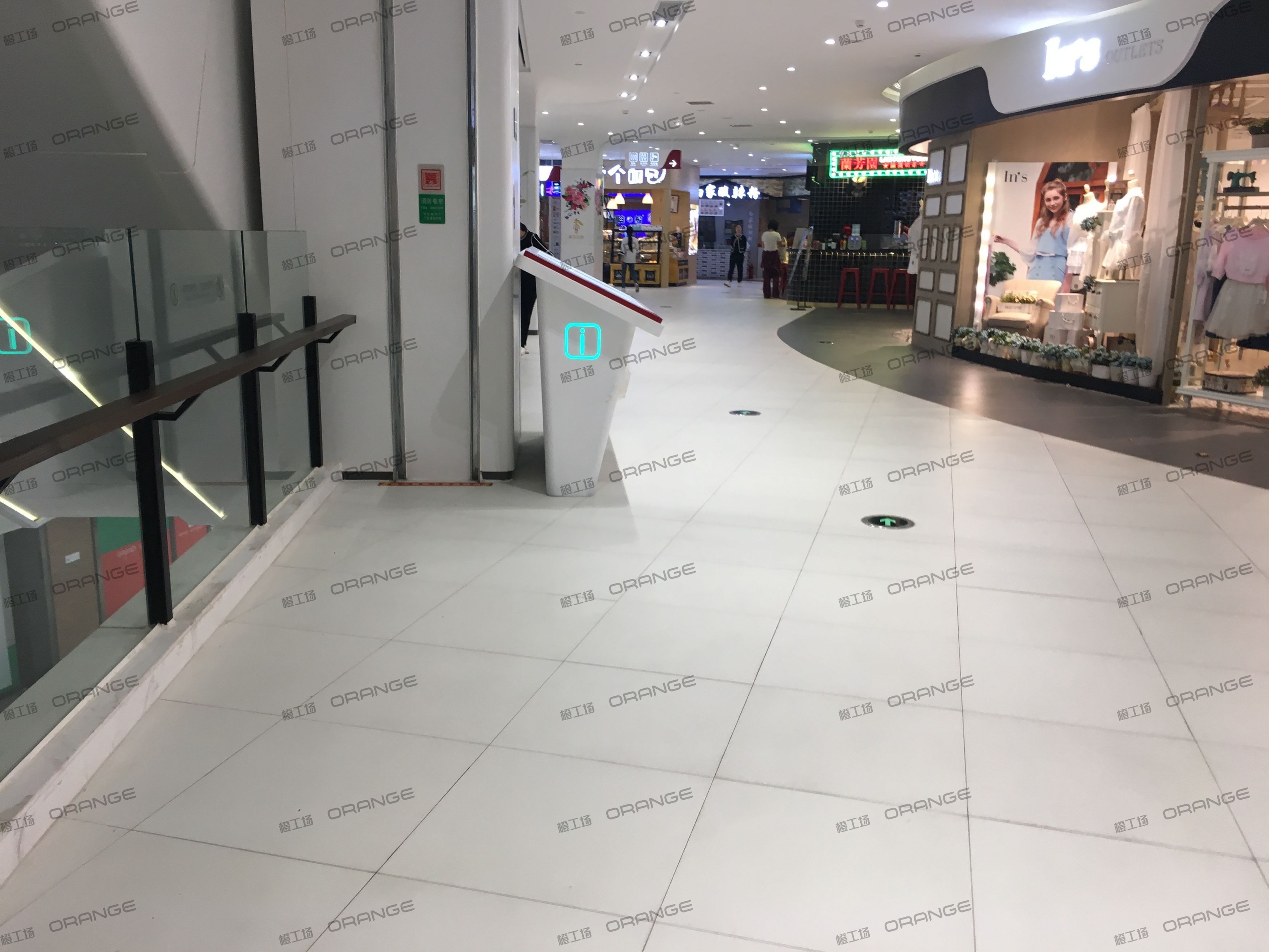 西安砂之船奥特莱斯-室内二层东北侧走廊2