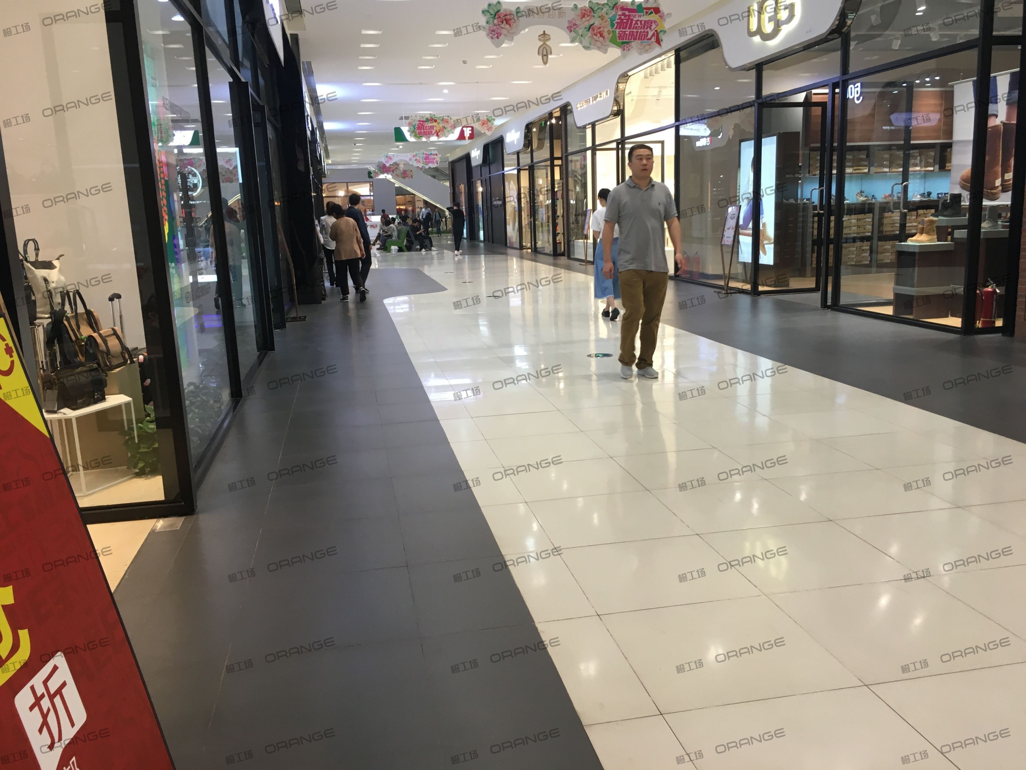 西安砂之船奥特莱斯-室内一层东侧南走廊2