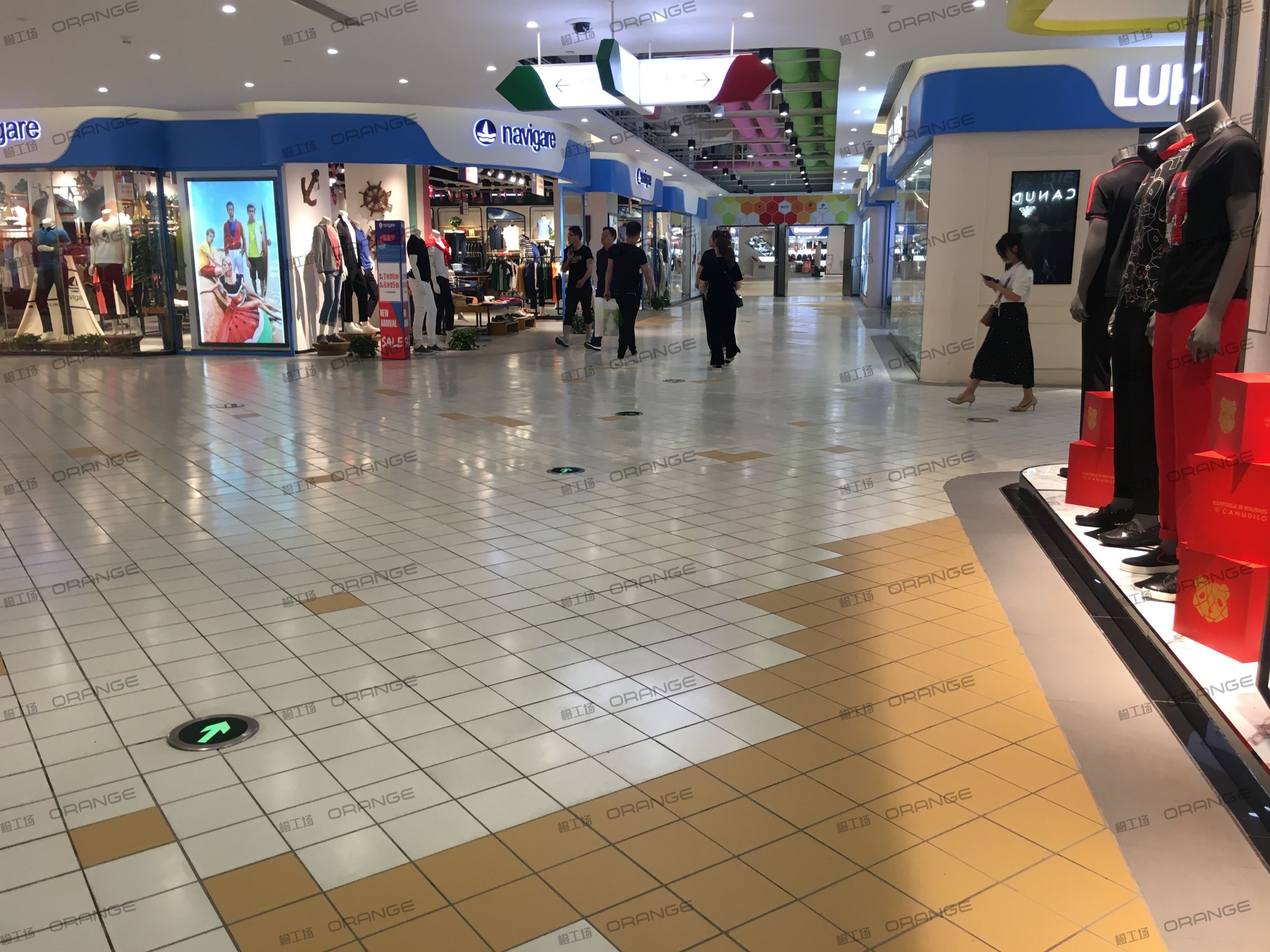 西安砂之船奥特莱斯-室内B1西侧通道3