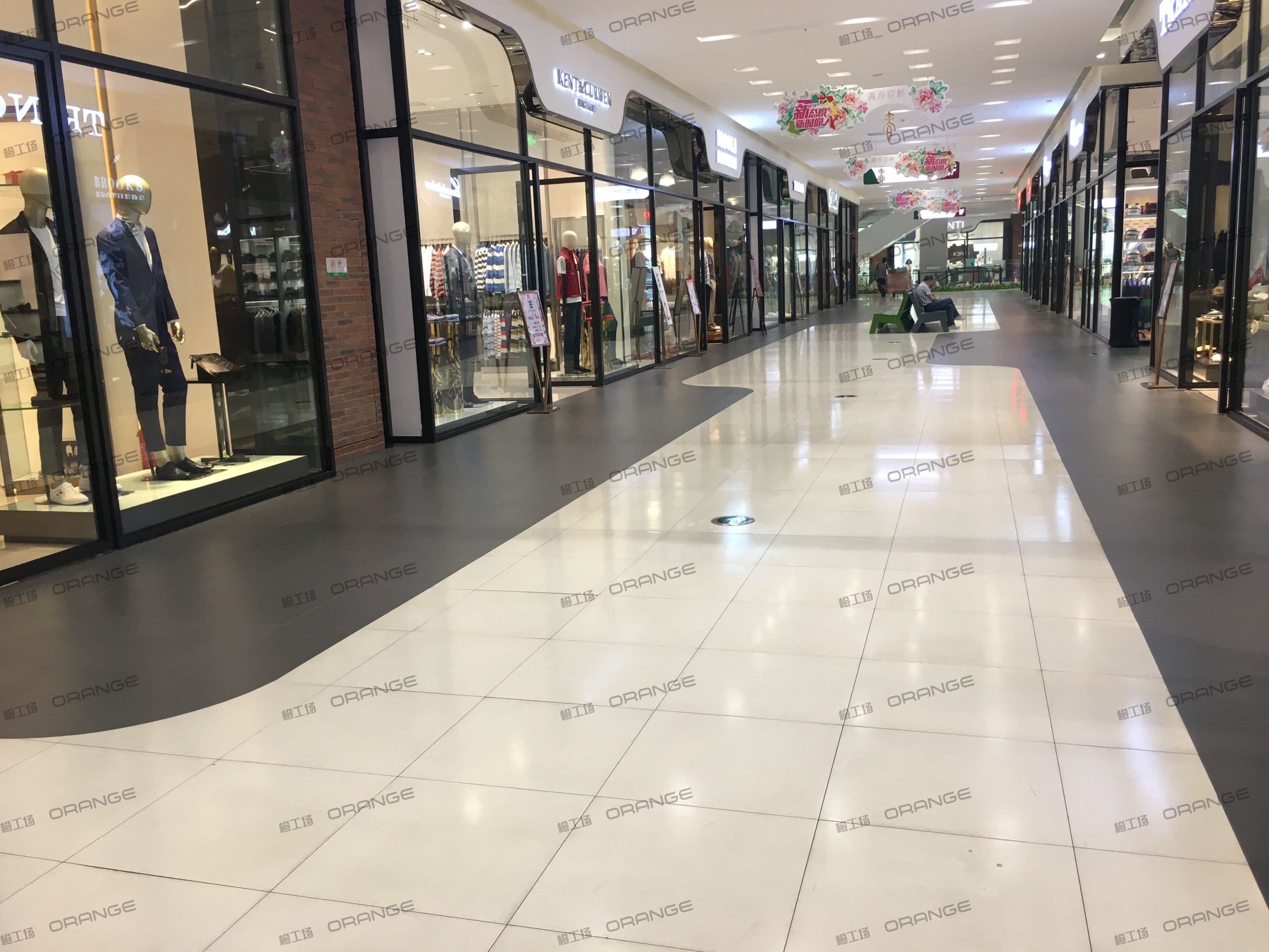 西安砂之船奥特莱斯-室内一层西侧南走廊4