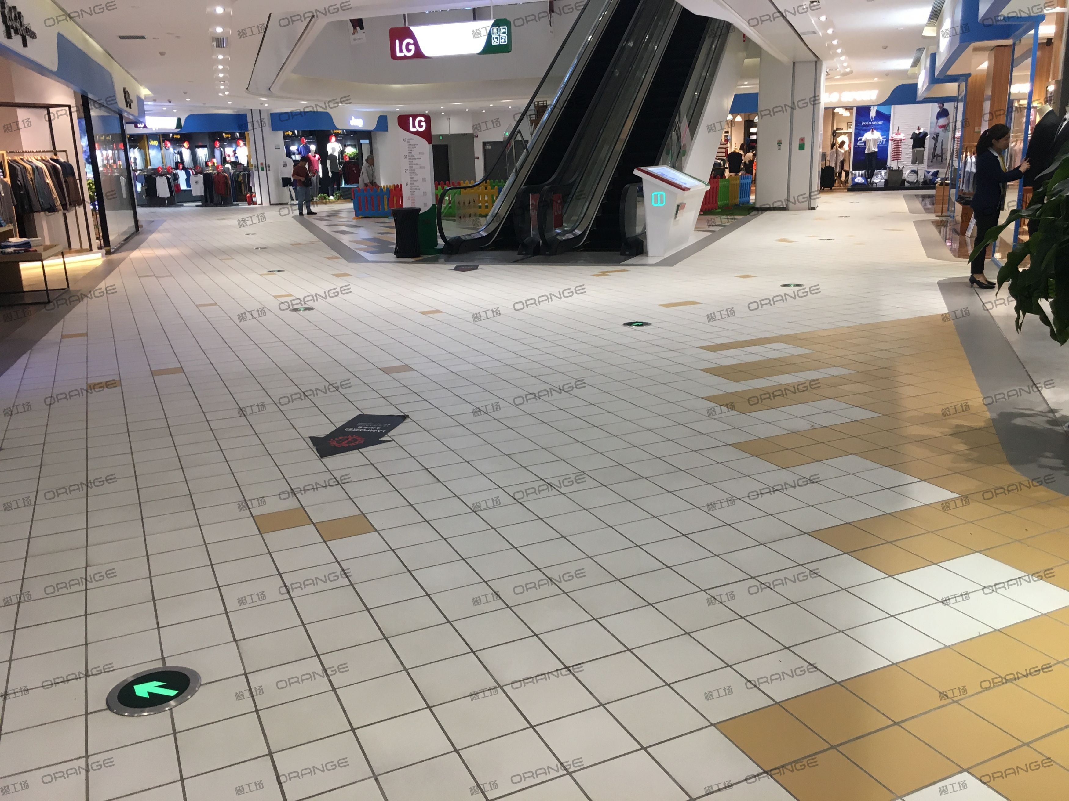 西安砂之船奥特莱斯-室内二层东北门内3