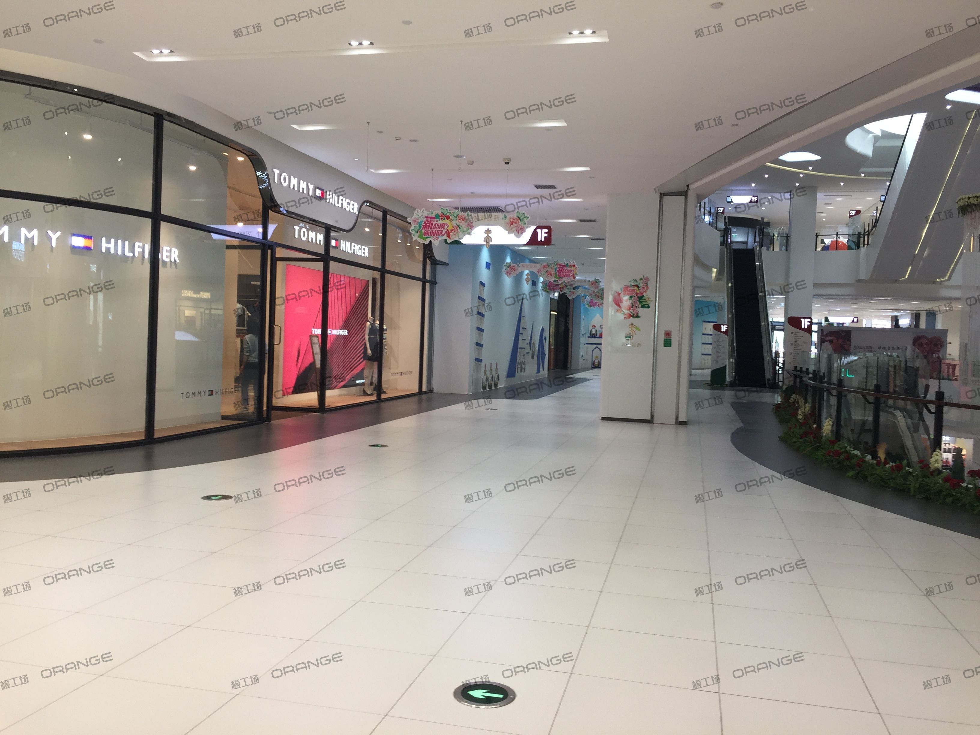 西安砂之船奥特莱斯-室内一层中庭环廊东北侧3