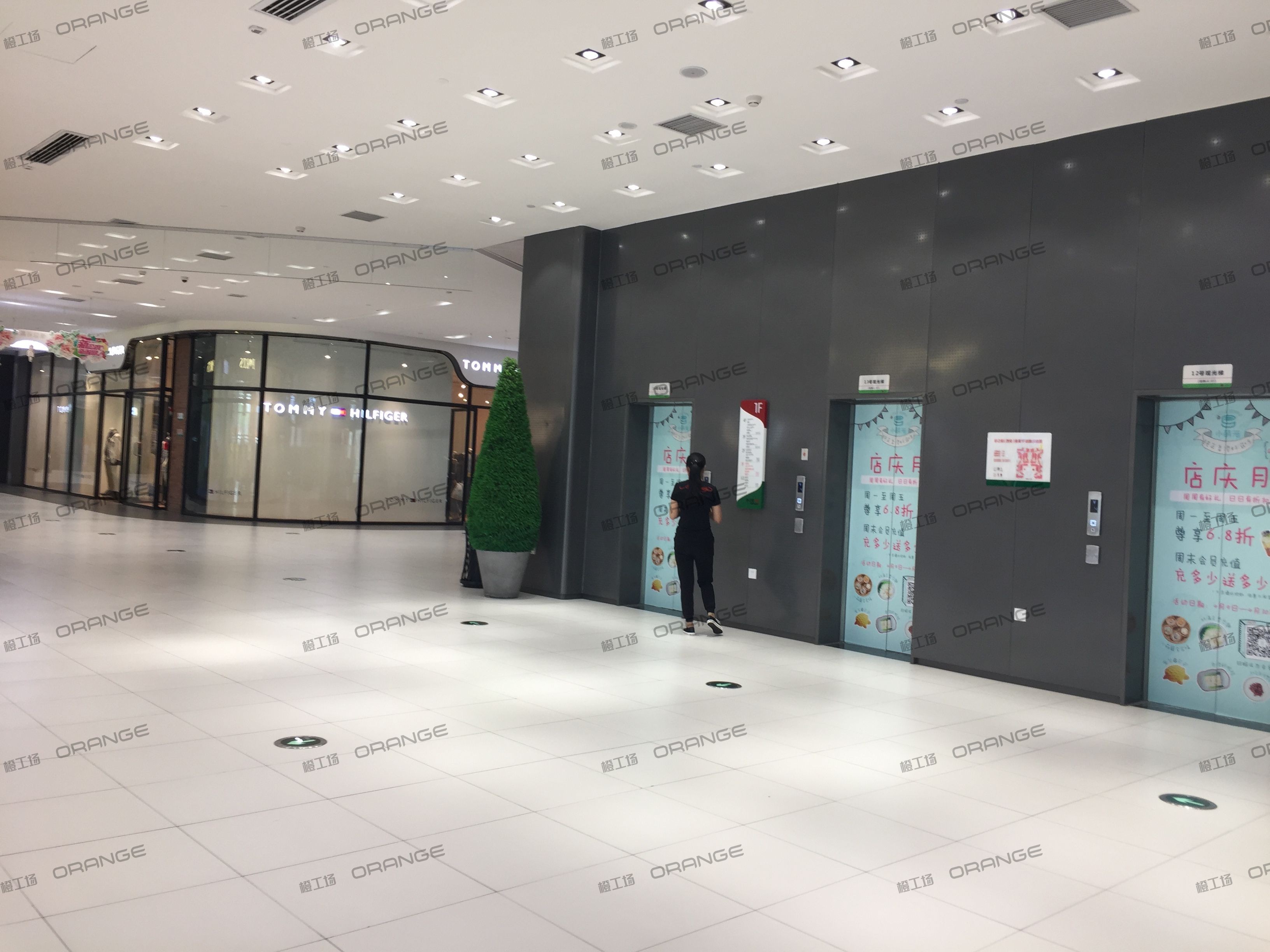 西安砂之船奥特莱斯-室内一层北侧走廊4