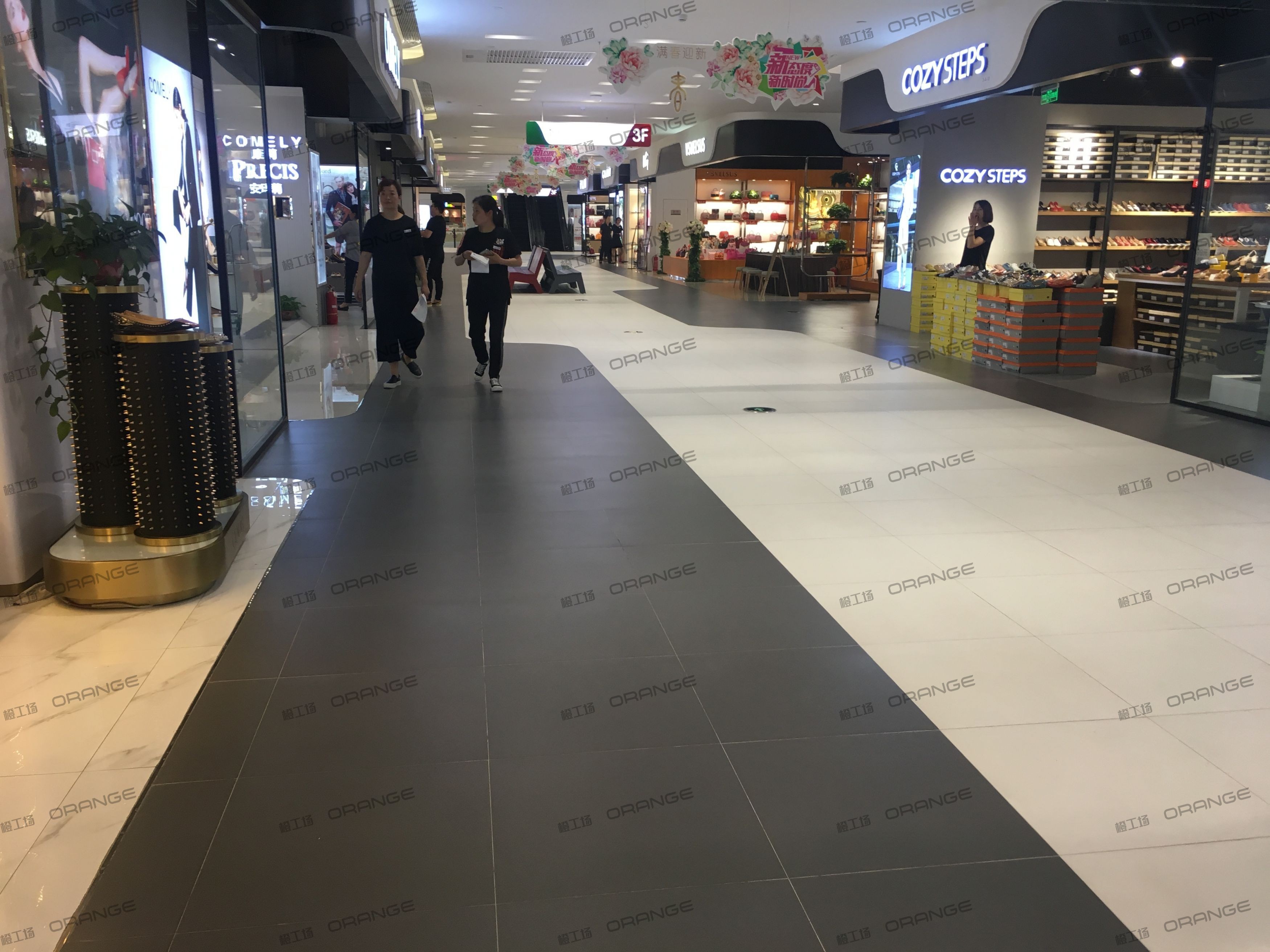 西安砂之船奥特莱斯-室内三层东侧南走廊4