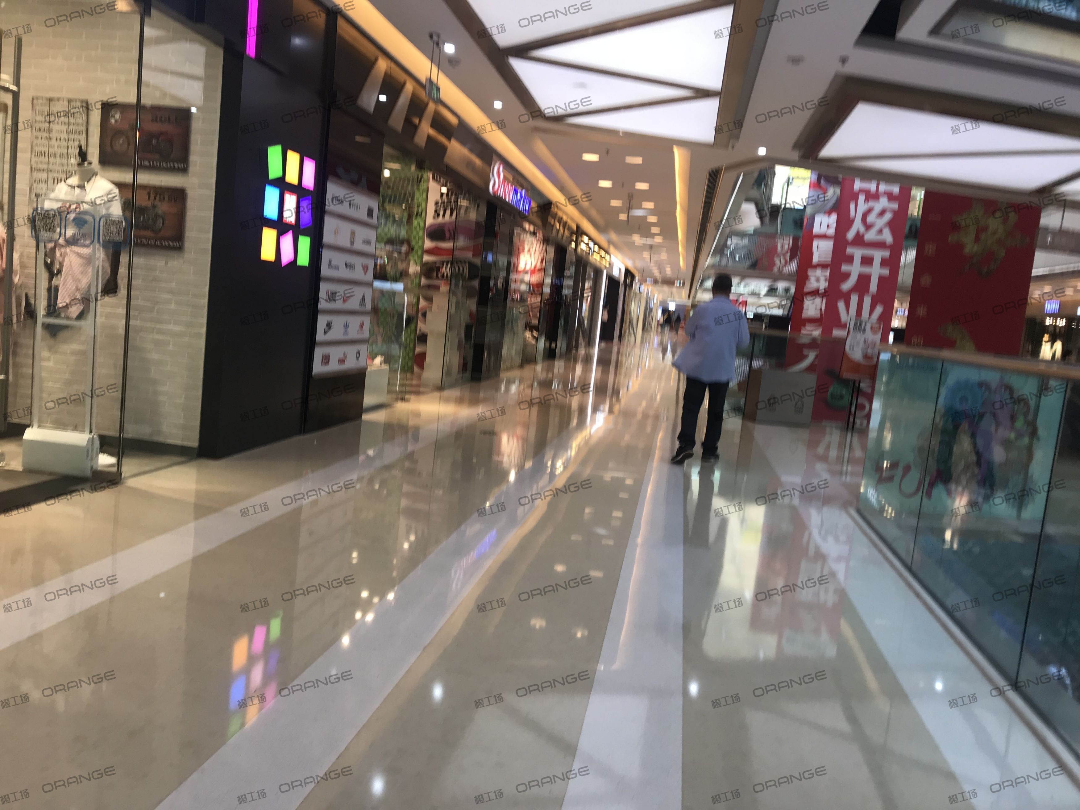 成都金牛万达广场-室内三层东北侧中庭环廊西2